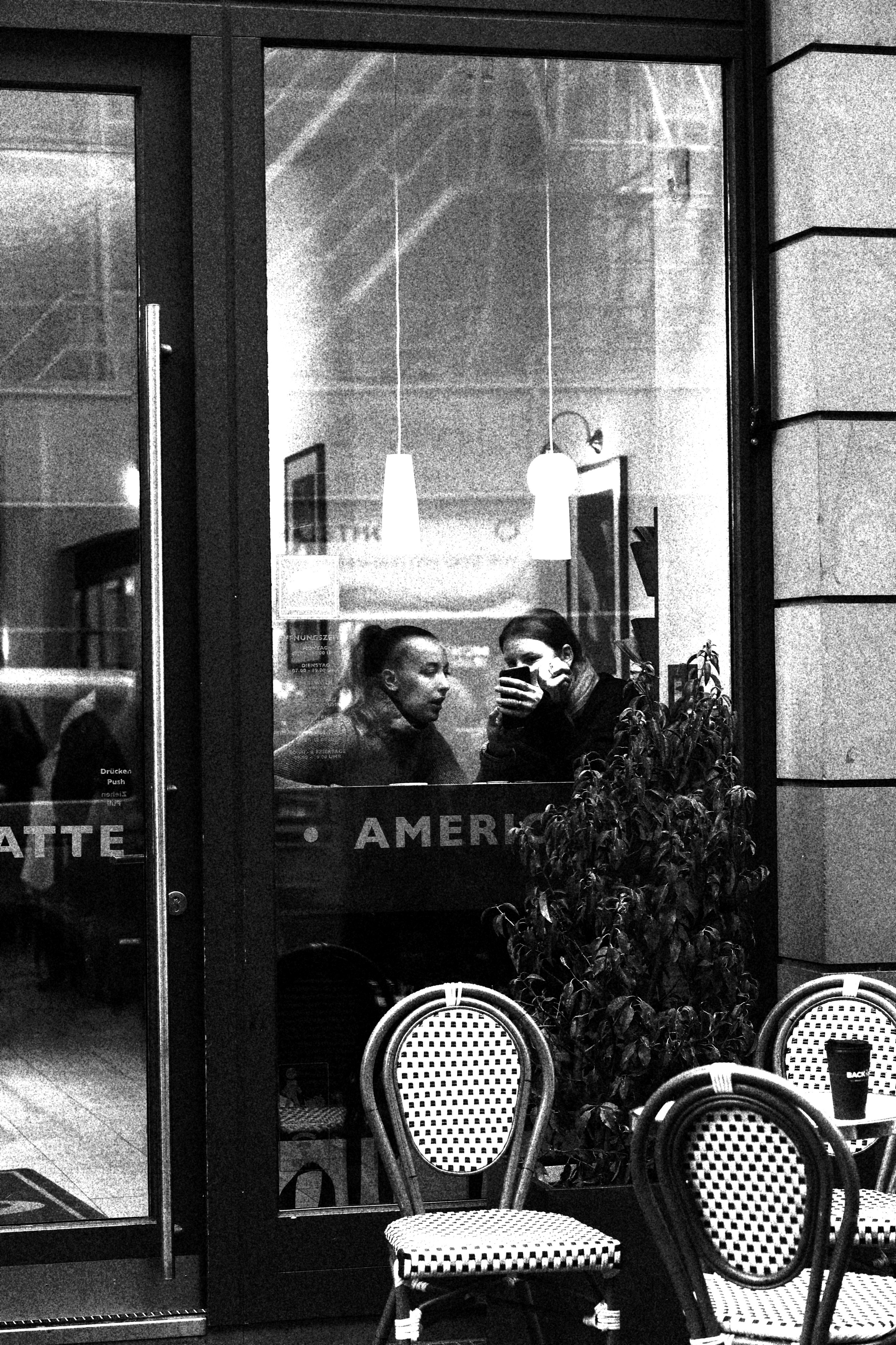 Berliner Mischung (Schwarz-Weiß). BNW Around Photography