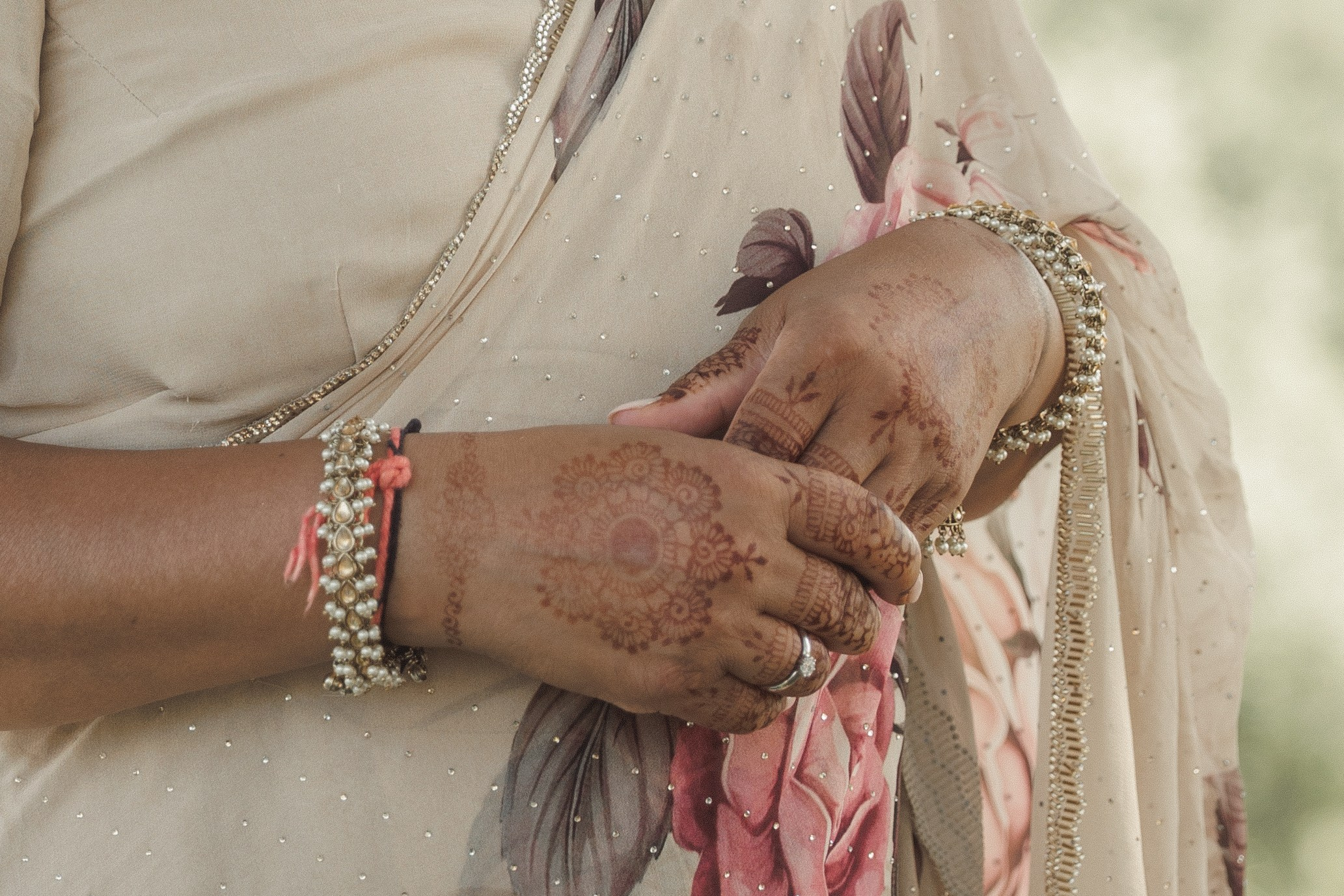 Patrik & Naomi. Monestir Sant Salvi. Paola wedding photographer / videographer in Barcelona