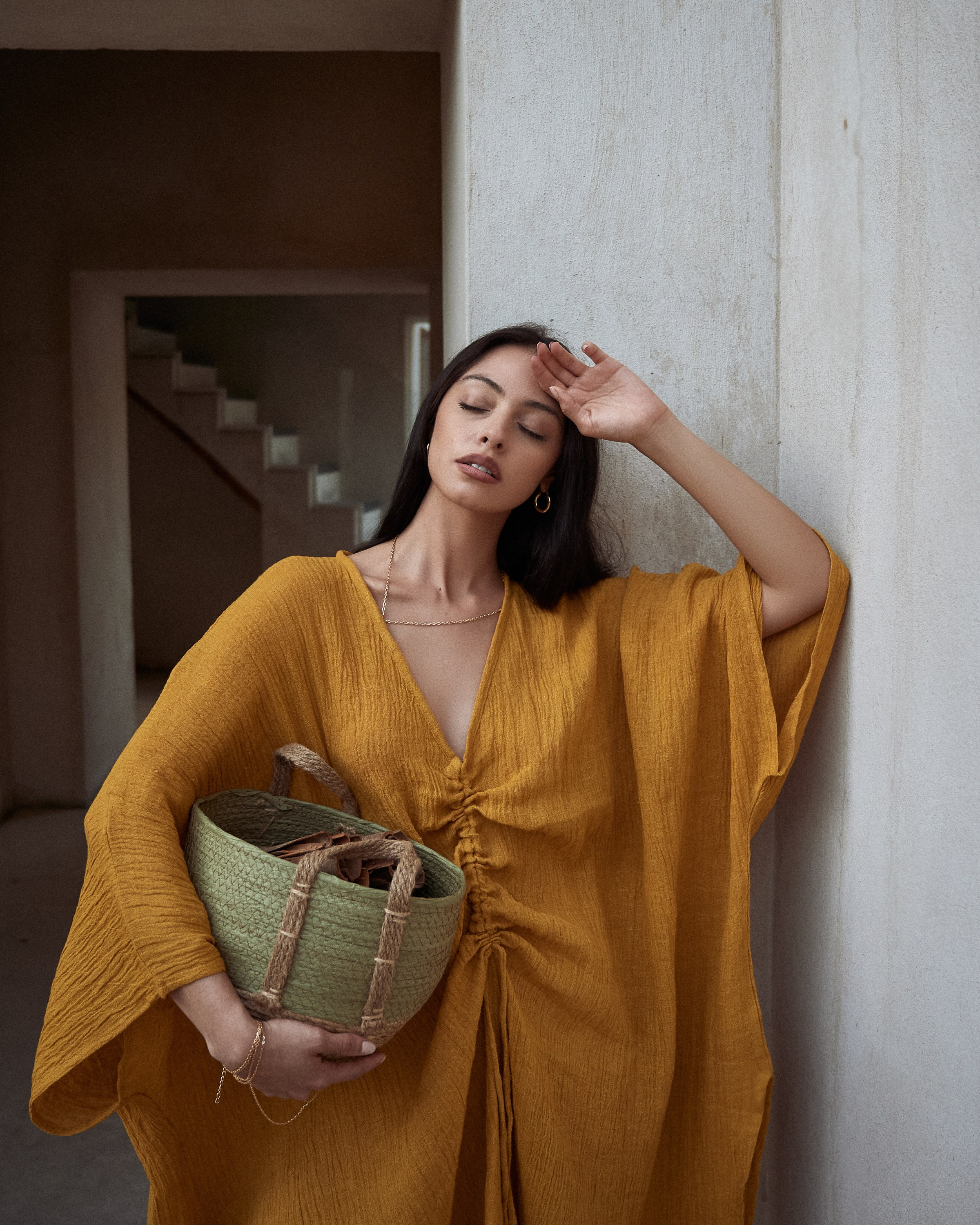 Beauty. Fashion and commercial photographer in Dubai and worldwide