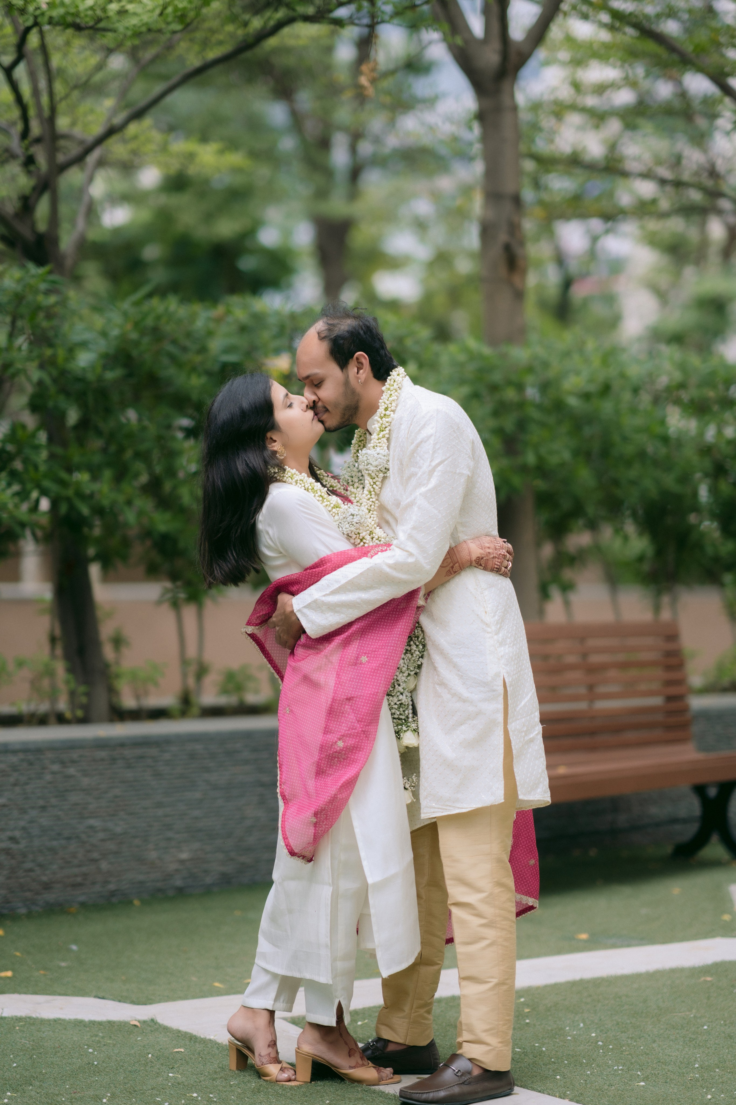 WEDDINGS. Love Emotions Weddings