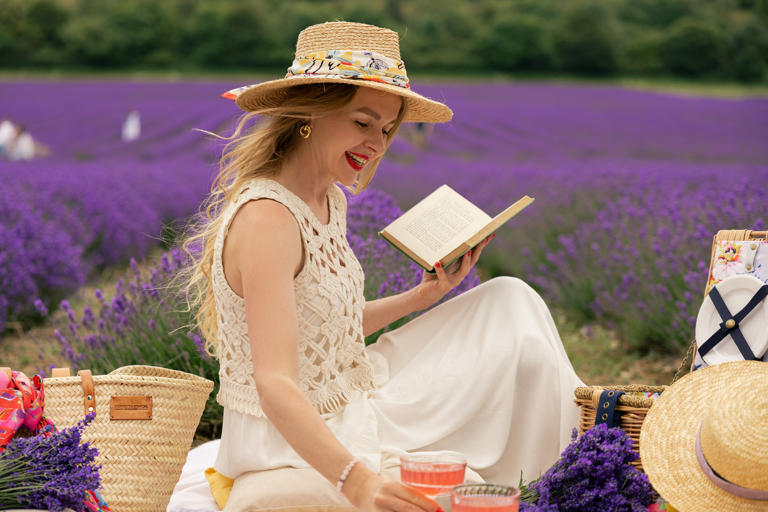 Lavender Picnics. PHOTOGRAPHER IN LONDON