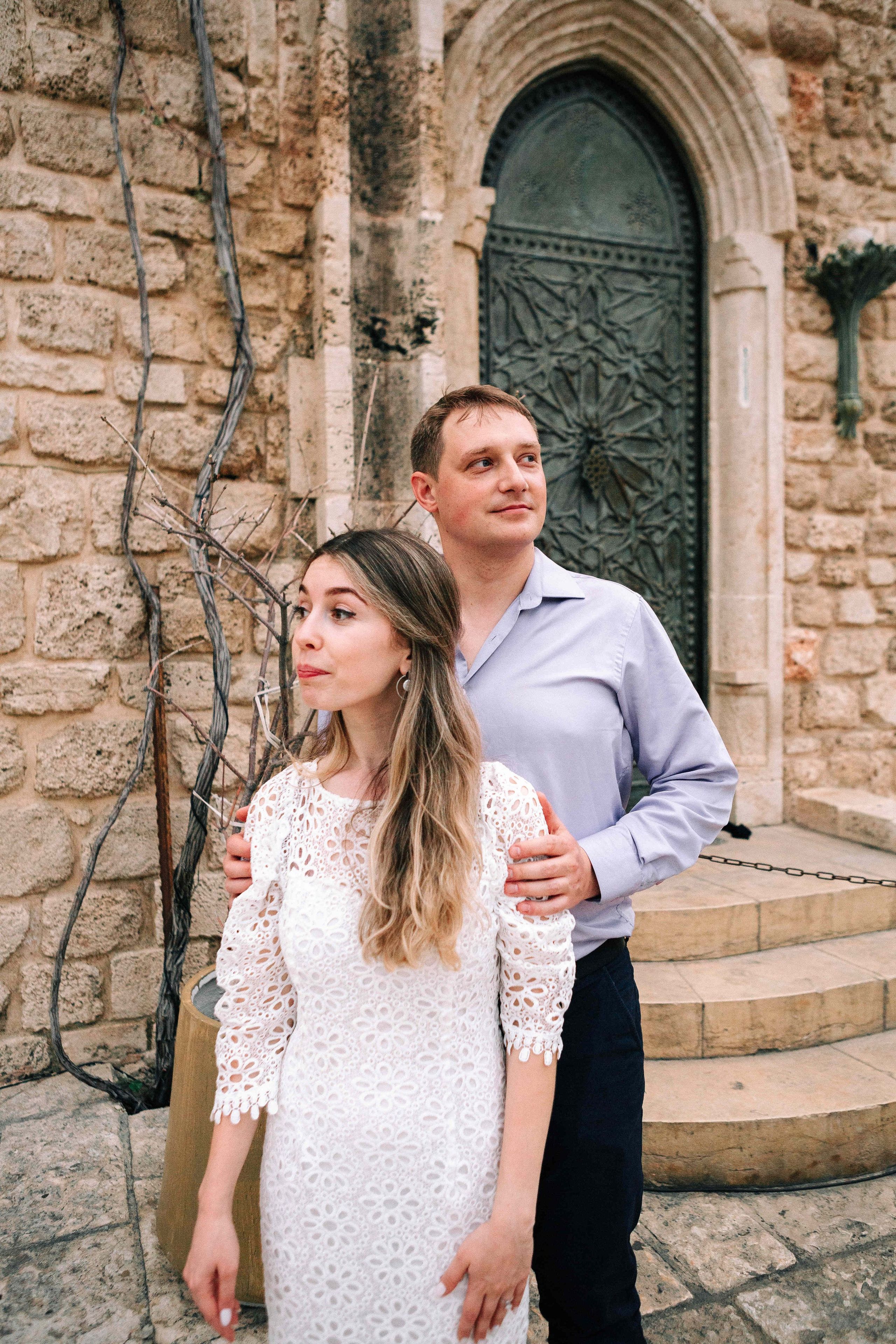 LOVERS IN JAFFO. PHOTOGRAPHER IN ISRAEL