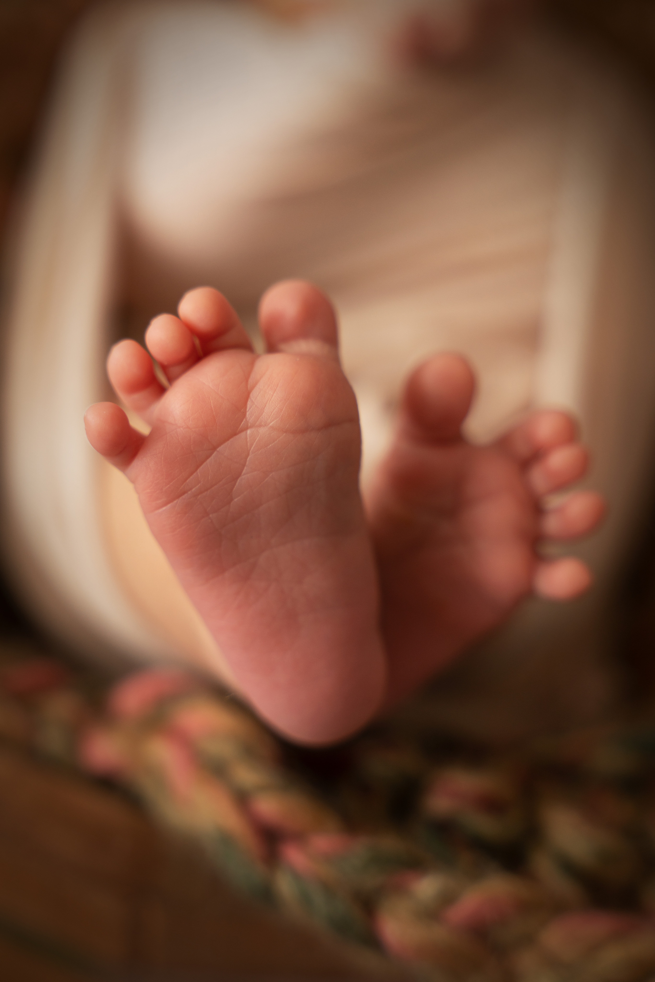 Neue Bilder unserer Babys auf dem Familienfotoshooting. Neugeborenenfotografin und Retoucher in Augsburg Nastassia Schneider