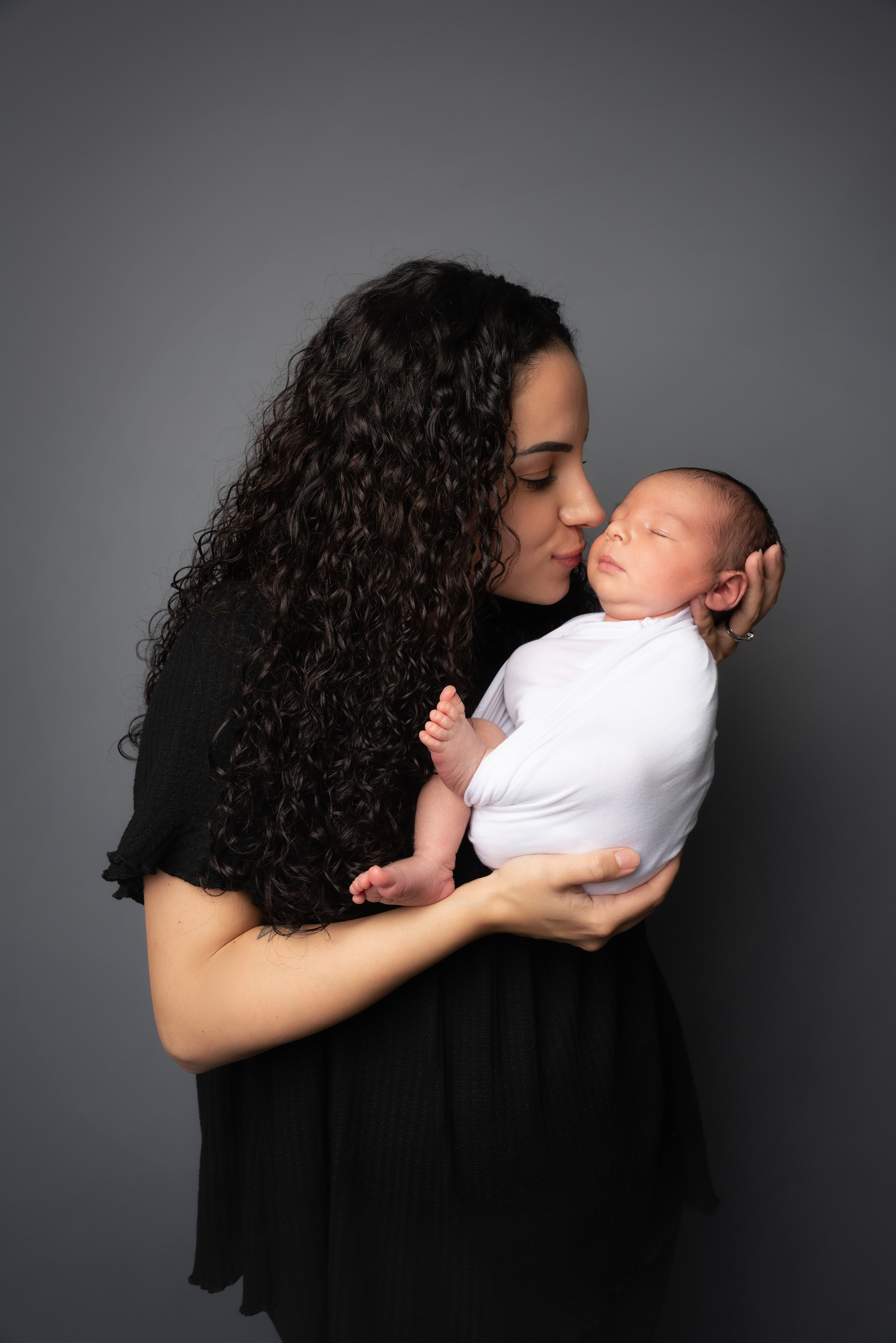 Babyshooting und Maternityshooting in Augsburg. Neugeborenenfotografin und Retoucher in Augsburg Nastassia Schneider