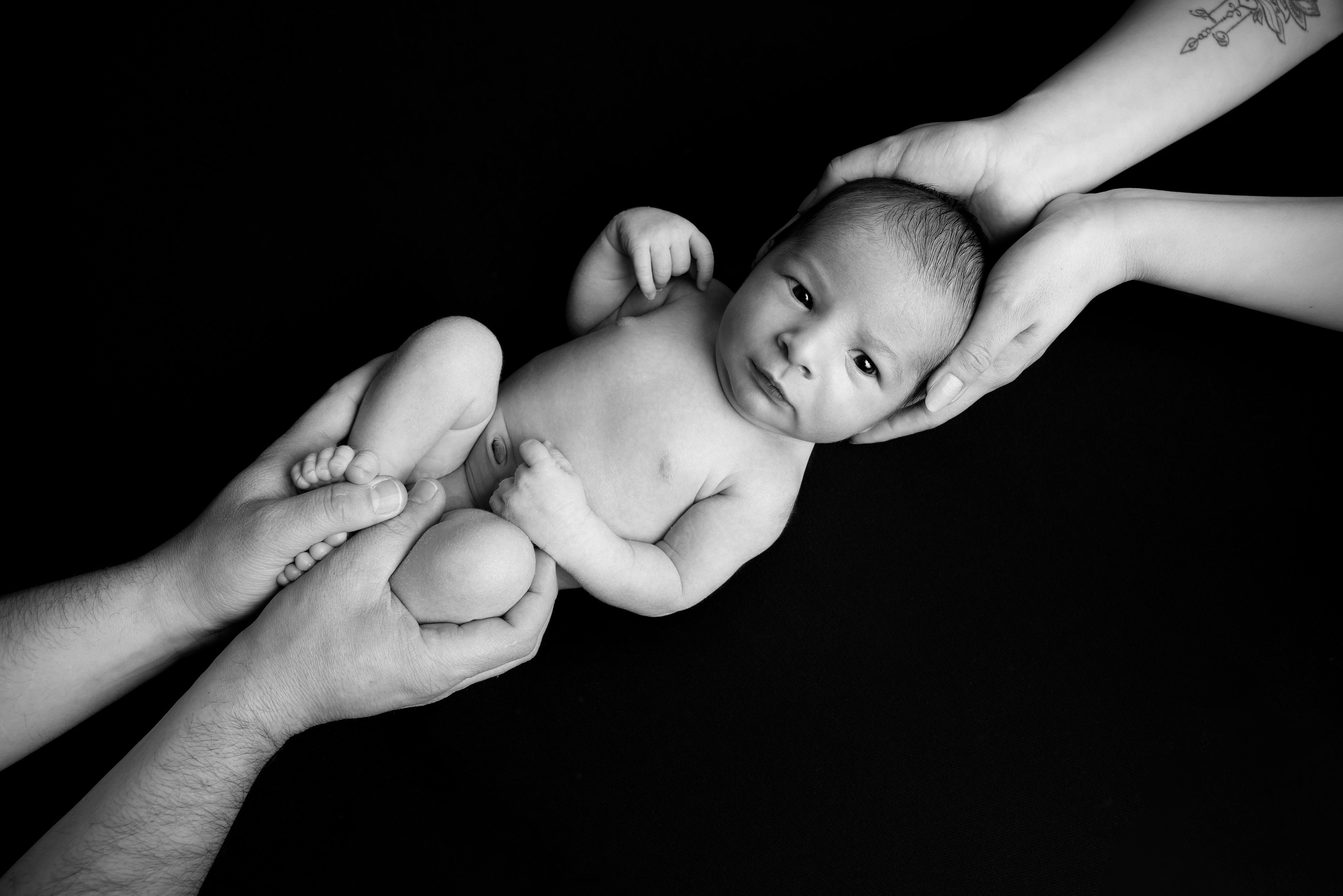 Neue Bilder unserer Babys auf dem Familienfotoshooting. Neugeborenenfotografin und Retoucher in Augsburg Nastassia Schneider