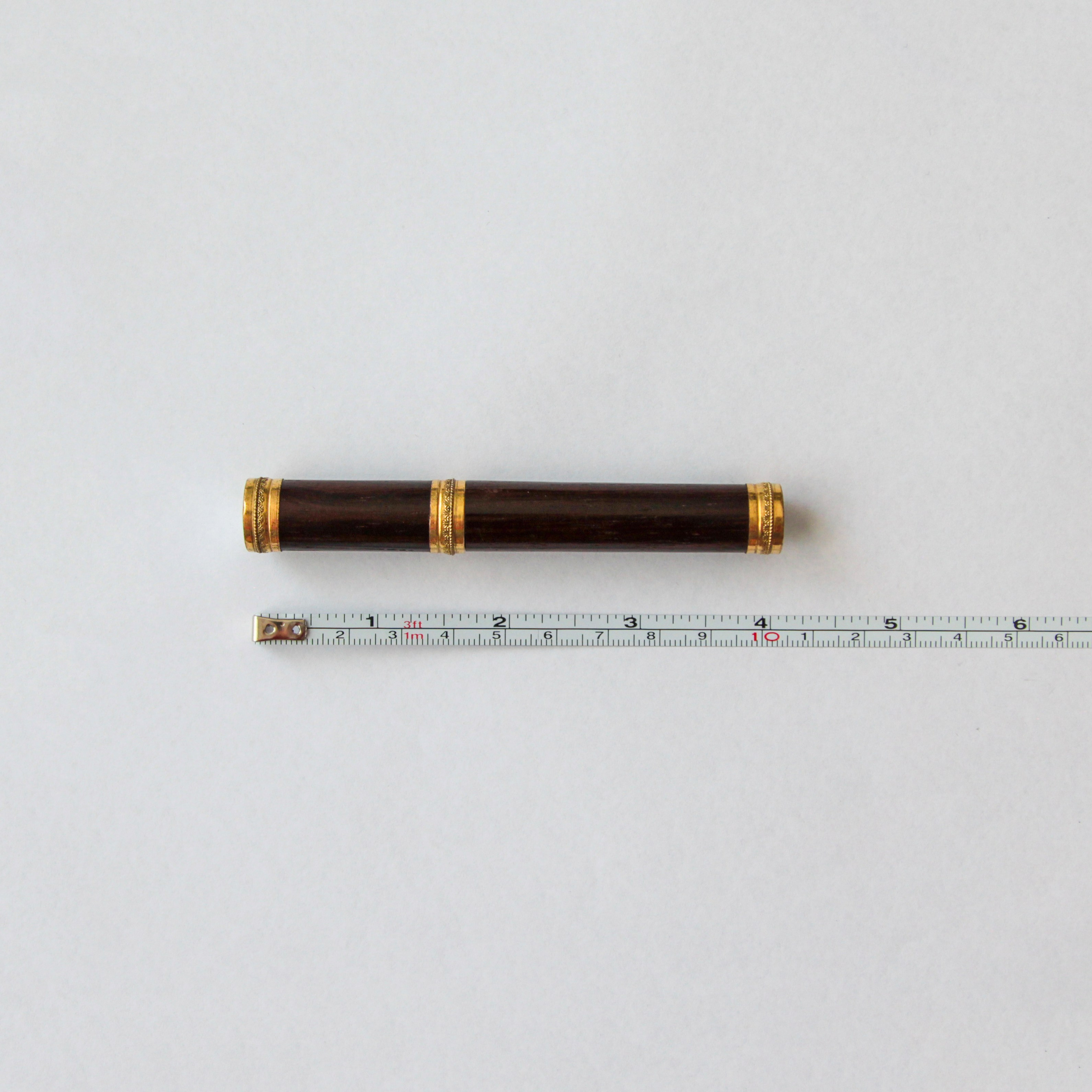 Antique Needle Case. Современнные и актикварные украшения в Барселоне, Москве и Санкт-Петербурге