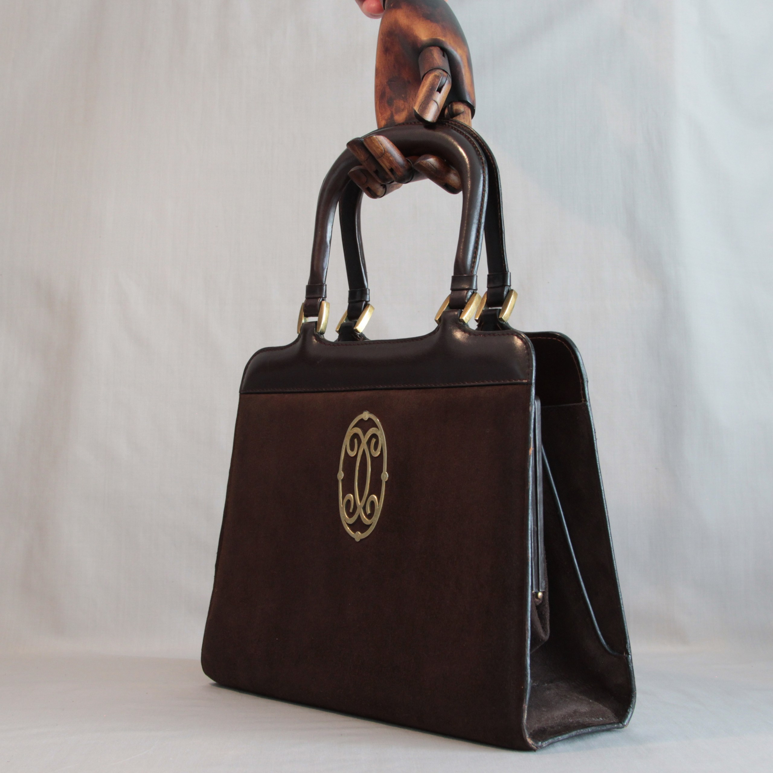 Bag8. Современнные и актикварные украшения в Барселоне, Москве и Санкт-Петербурге