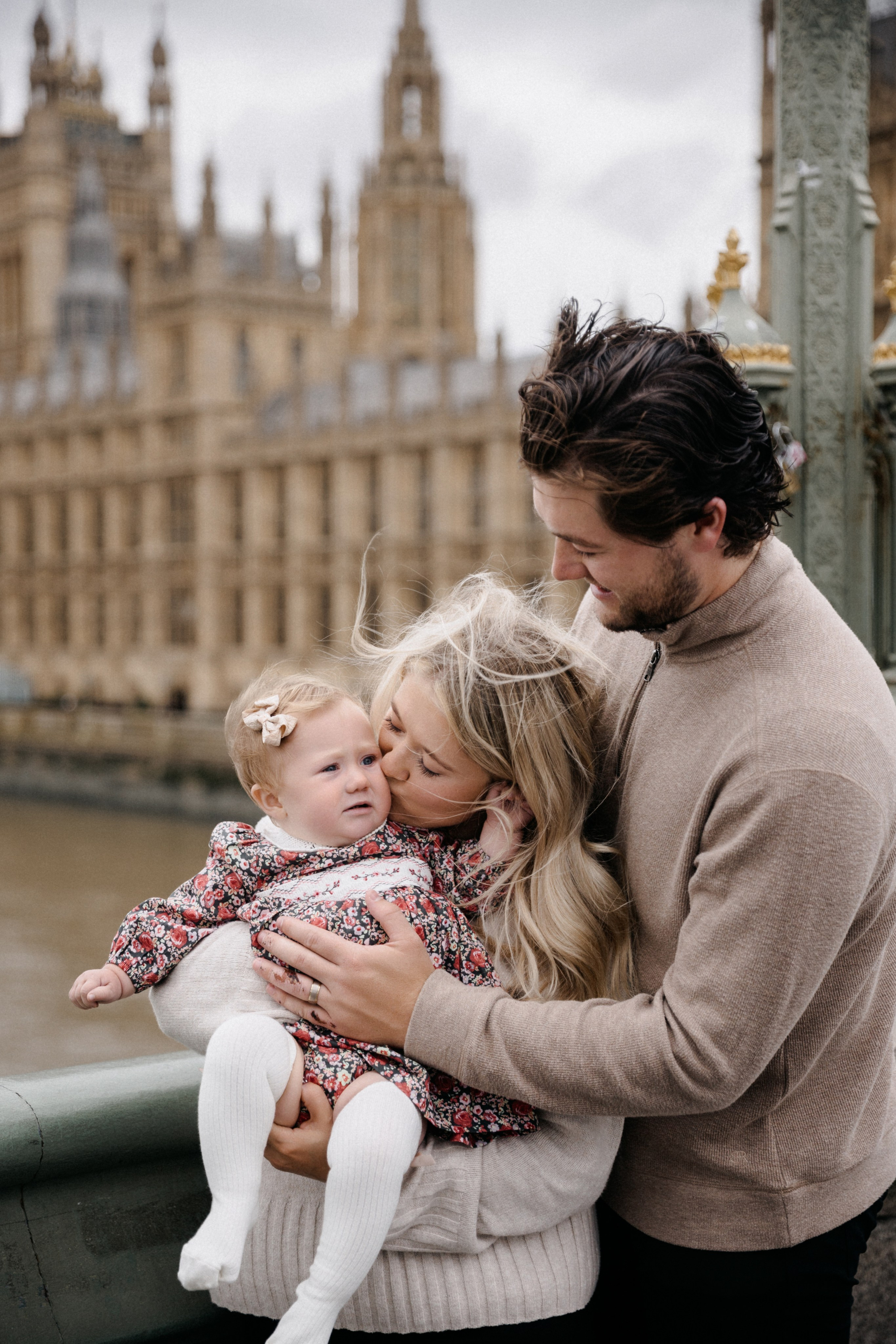 Family Photoshoot at Westminster. LondonPhotoStory — Vacation Photographer in London