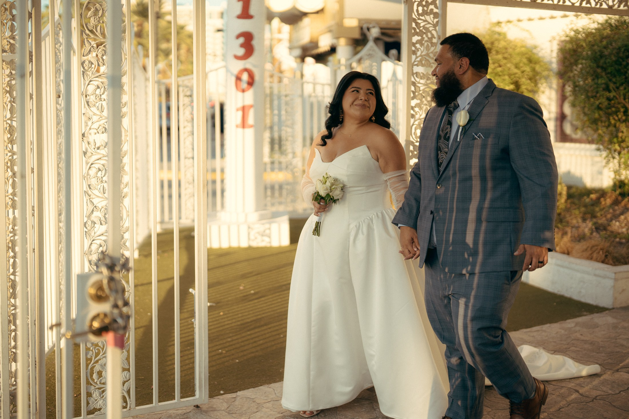 Miriam&Tino. Wedding & elopement photographer Viktoriya Kravtsov. Las Vegas