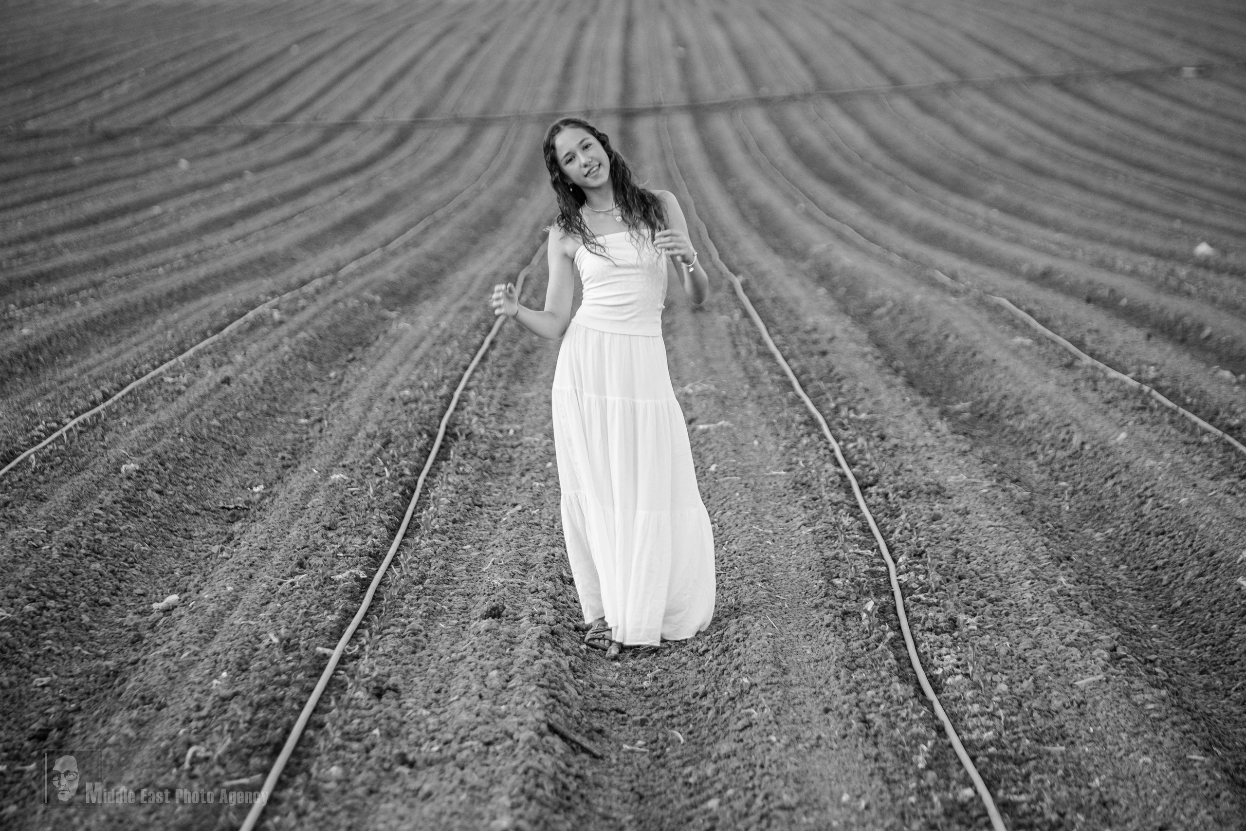 אלה חוגגת בת מצווה. Middle East Photo Agency — Photography & Event Magnets — סוכנות צילום והדפסת מגנטים לאירועים