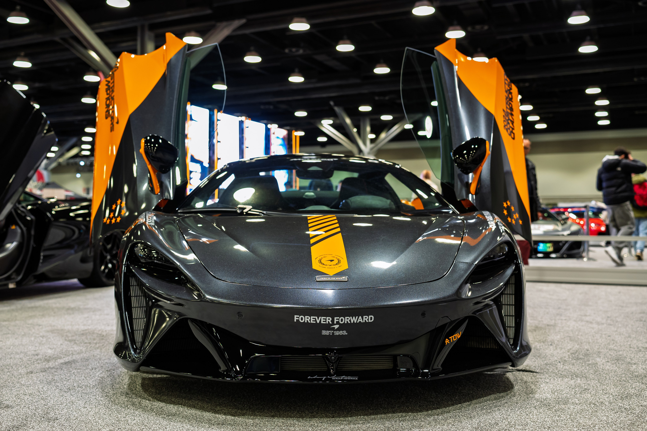 Auto & Moto. Roaming Reflections of Motorcycle Life