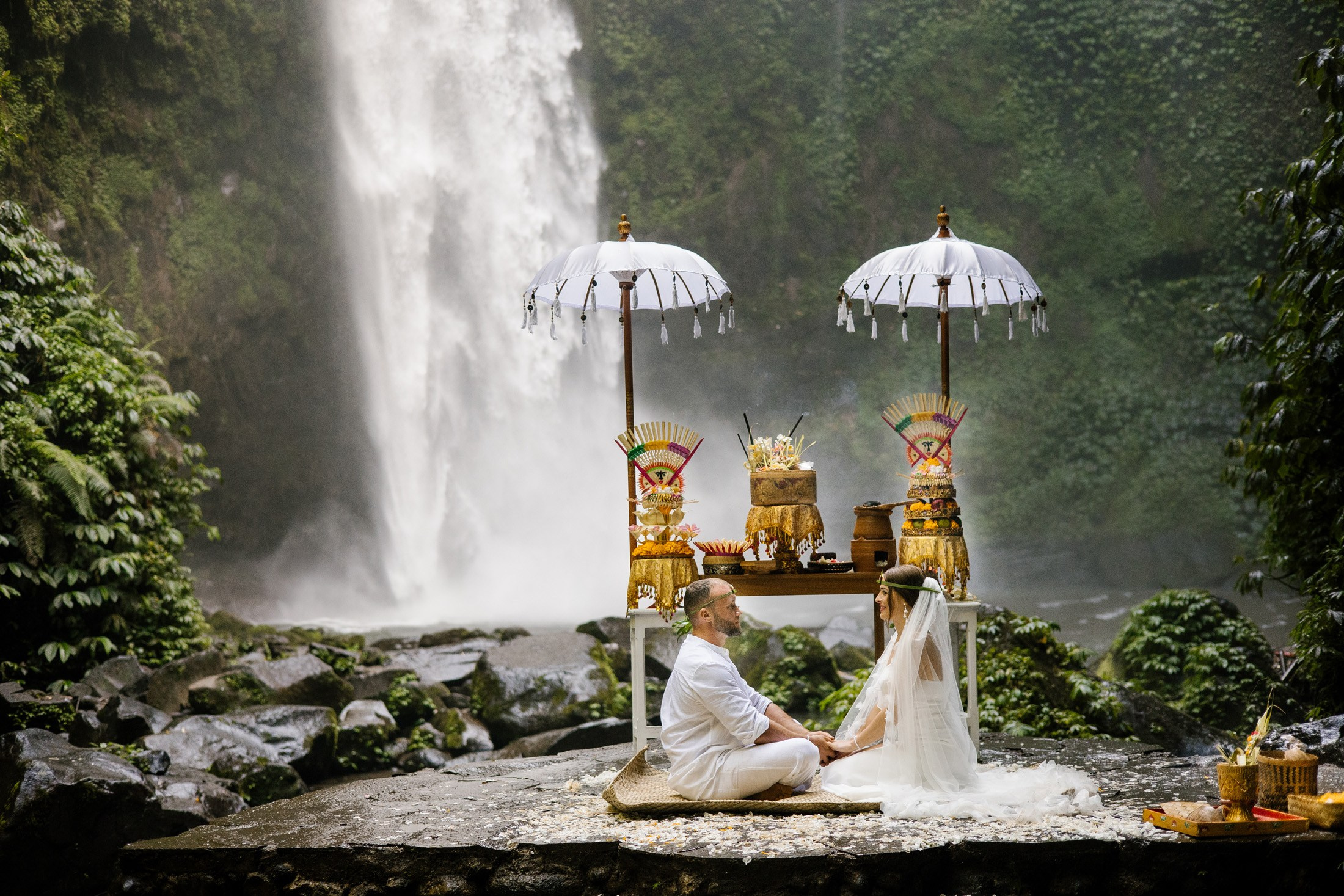 Family wedding. Getitfeel — Aesthetic Photography and Videography