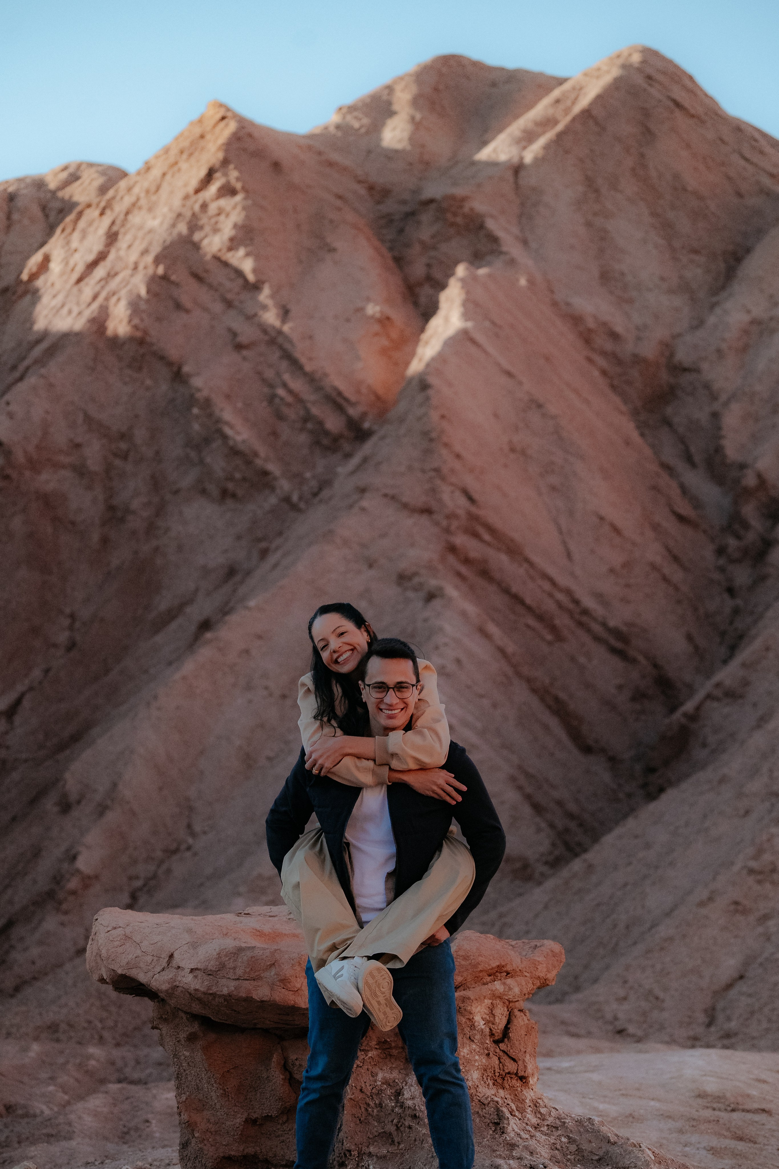 Sessão casual no Vale dos Cogumelos. Fotógrafo em San Pedro de Atacama