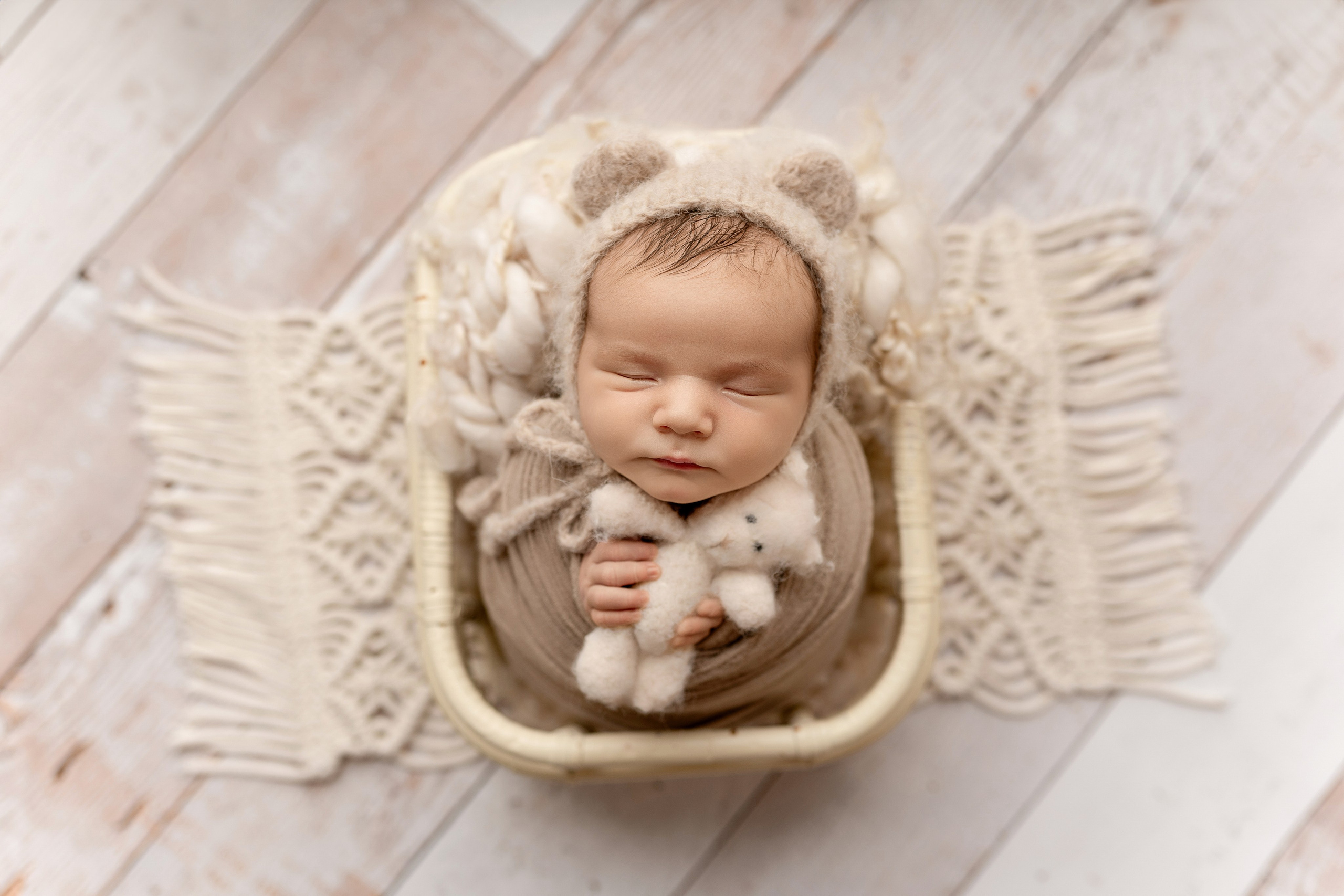 Esu Aleksandra naujagimių ir kudikių fotografė iš Vilniaus