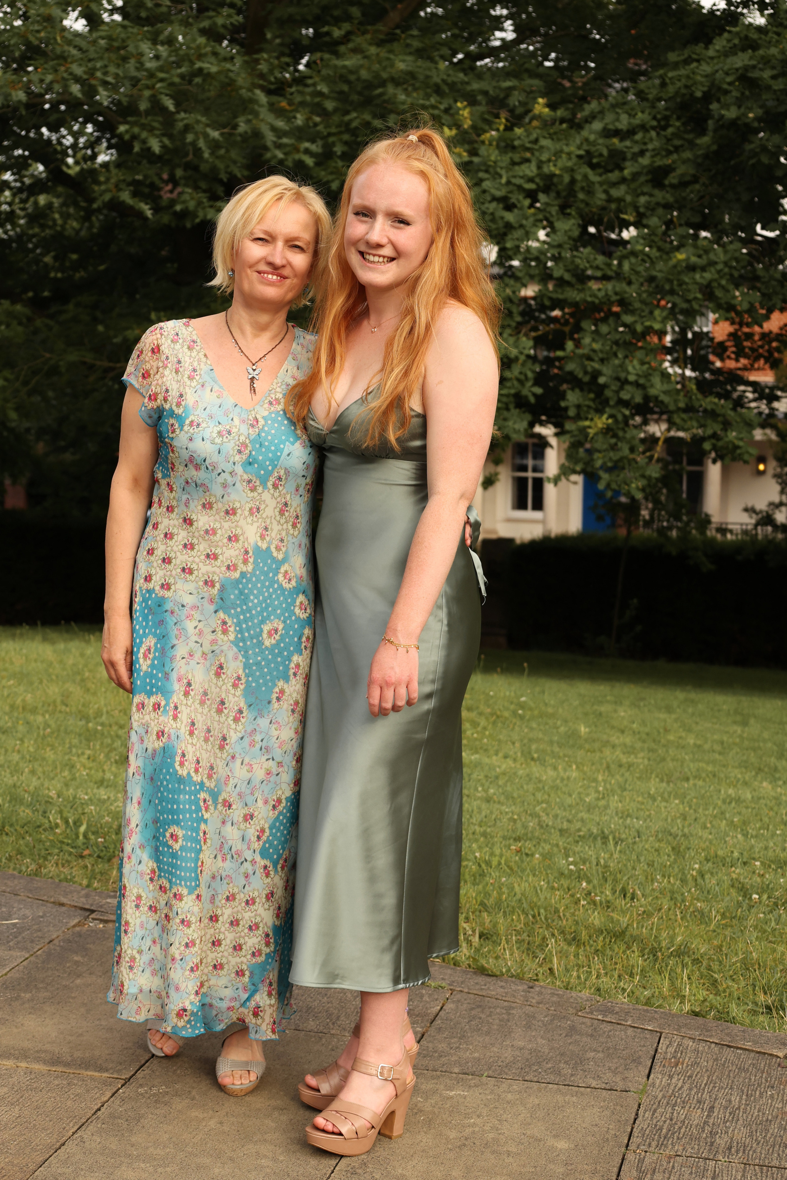 High School Graduation, Wimbledon. Couples and portraits photographer Wimbledon London