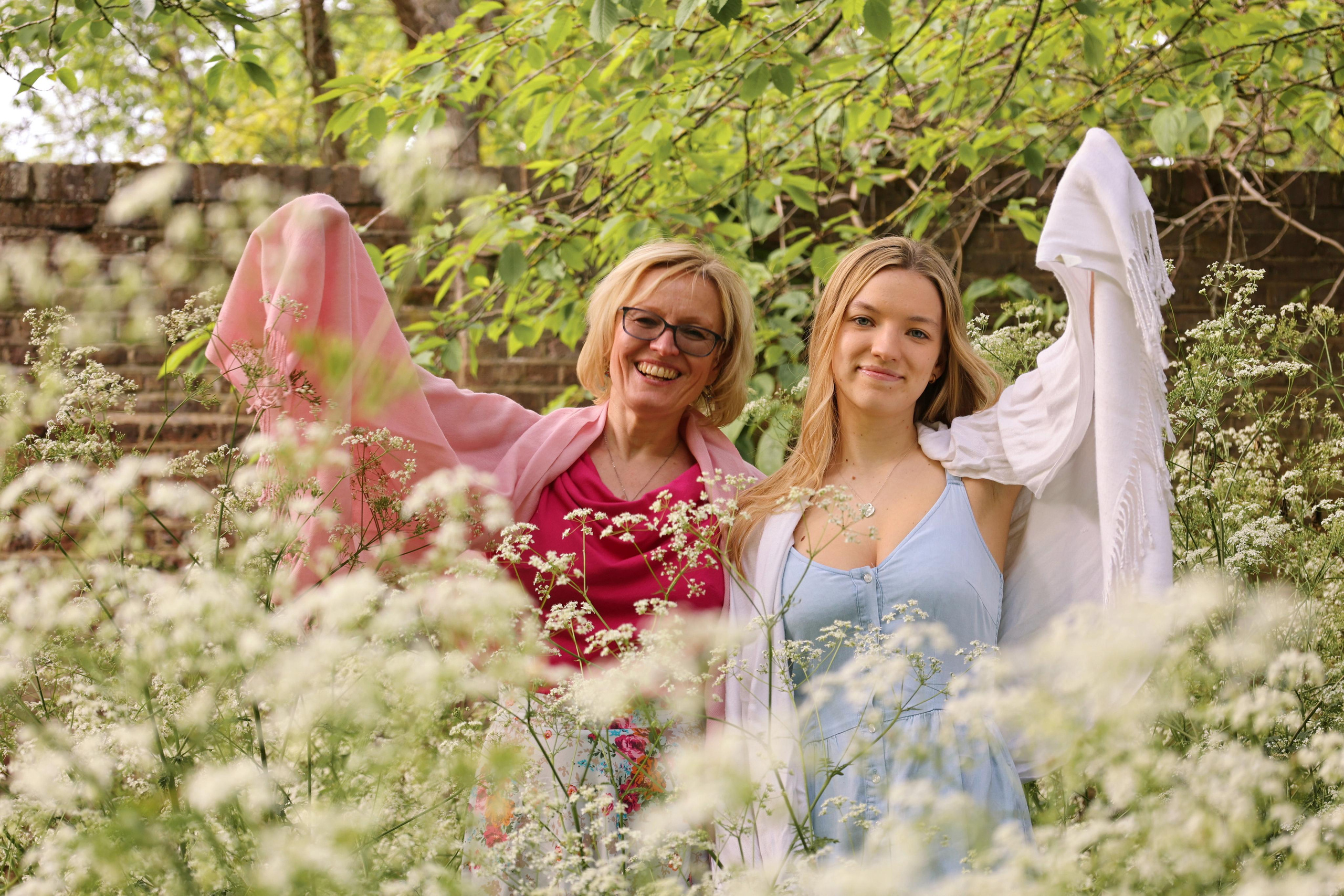 Olya and Veronica Part one, Wimbledon, Cannizaro Park. Couples and portraits photographer Wimbledon London