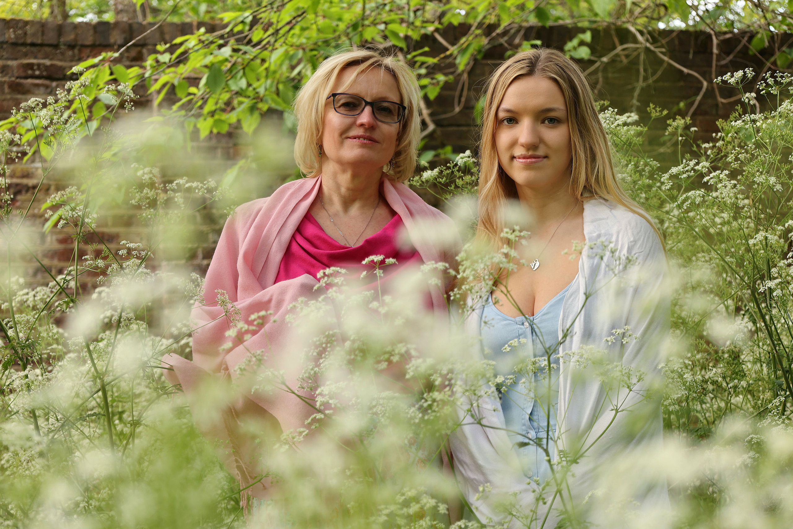 Olya and Veronica Part one, Wimbledon, Cannizaro Park. Couples and portraits photographer Wimbledon London