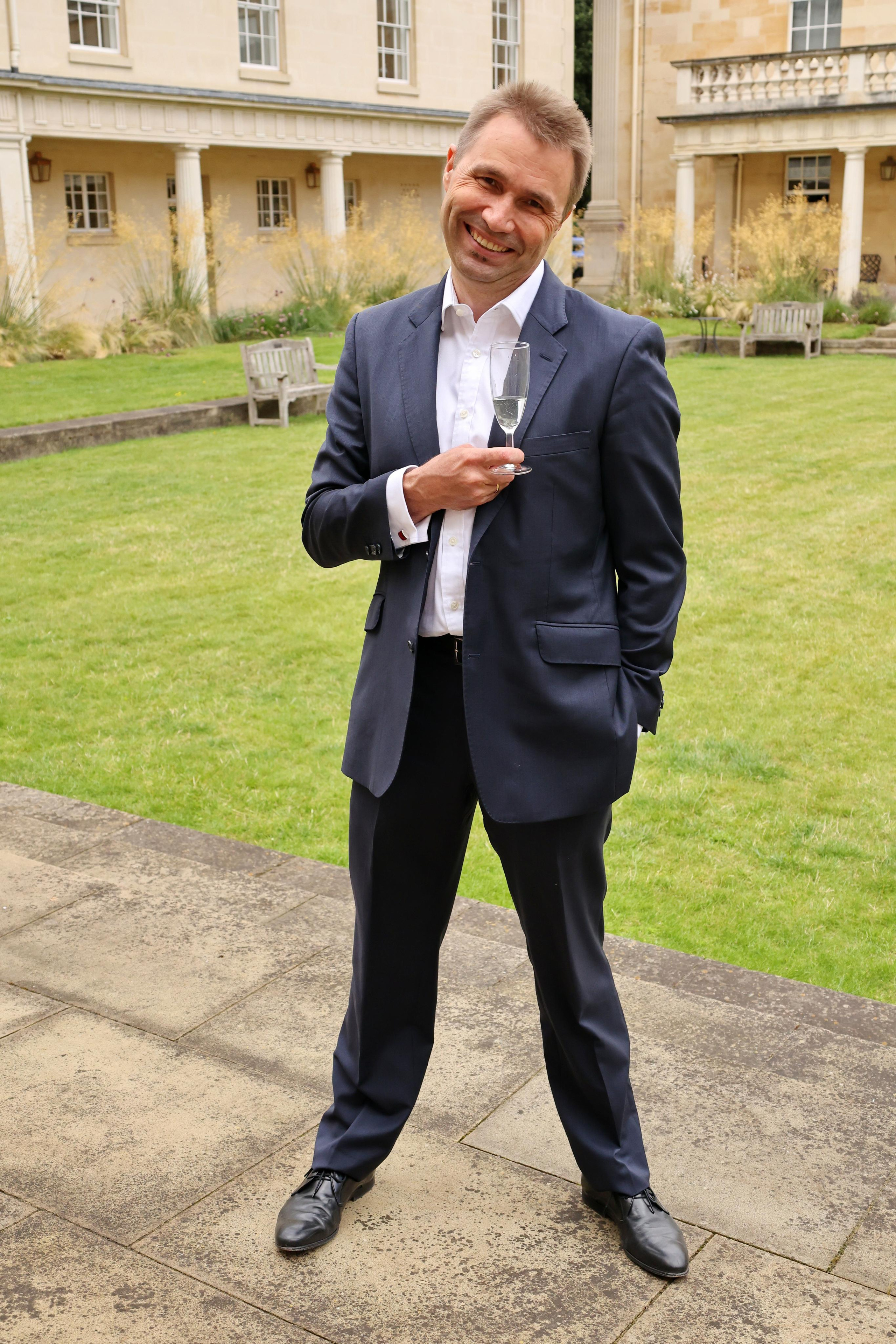Andrei’s Graduation, Cambridge. Couples and portraits photographer Wimbledon London
