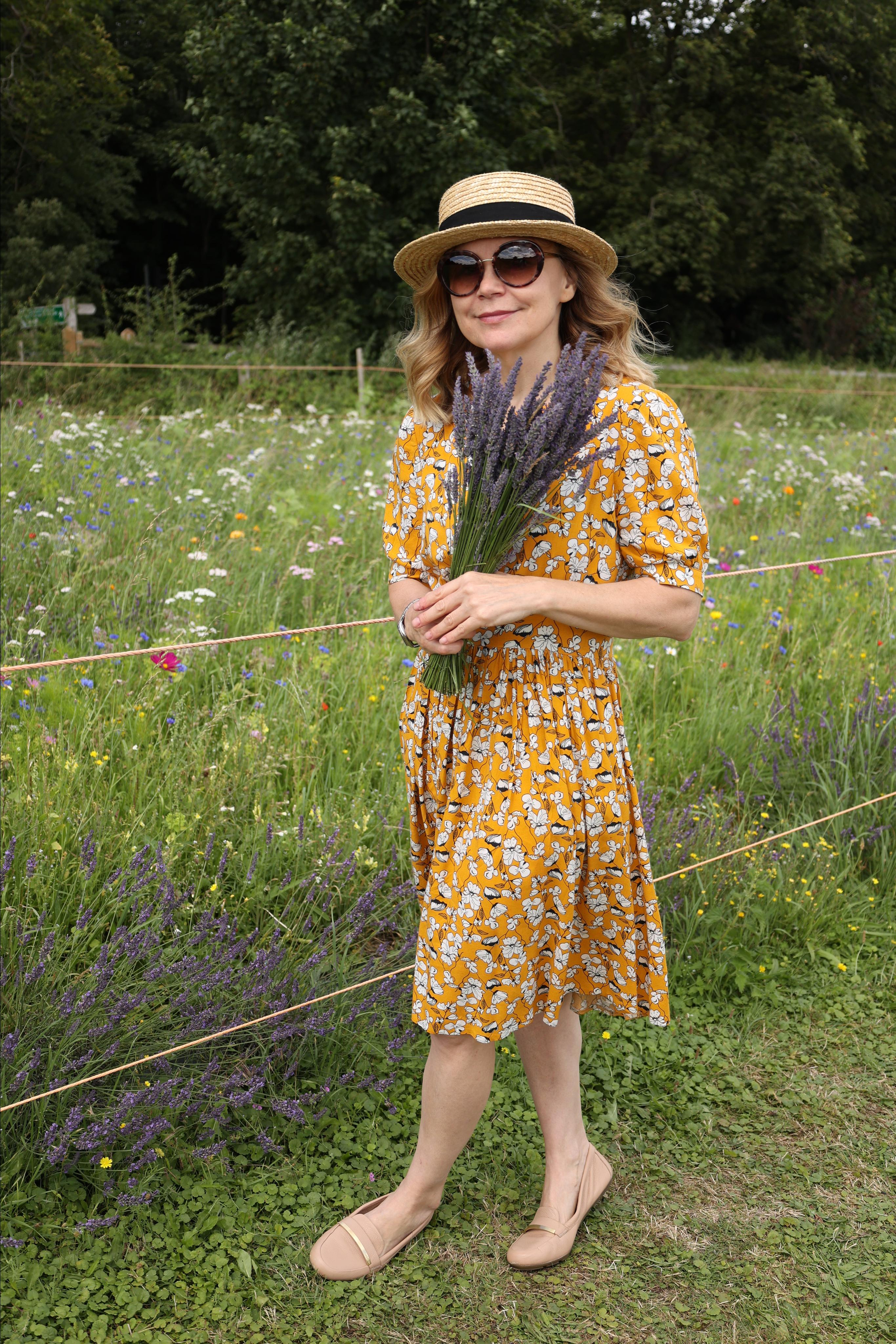 Lavender field, London. Couples and portraits photographer Wimbledon London