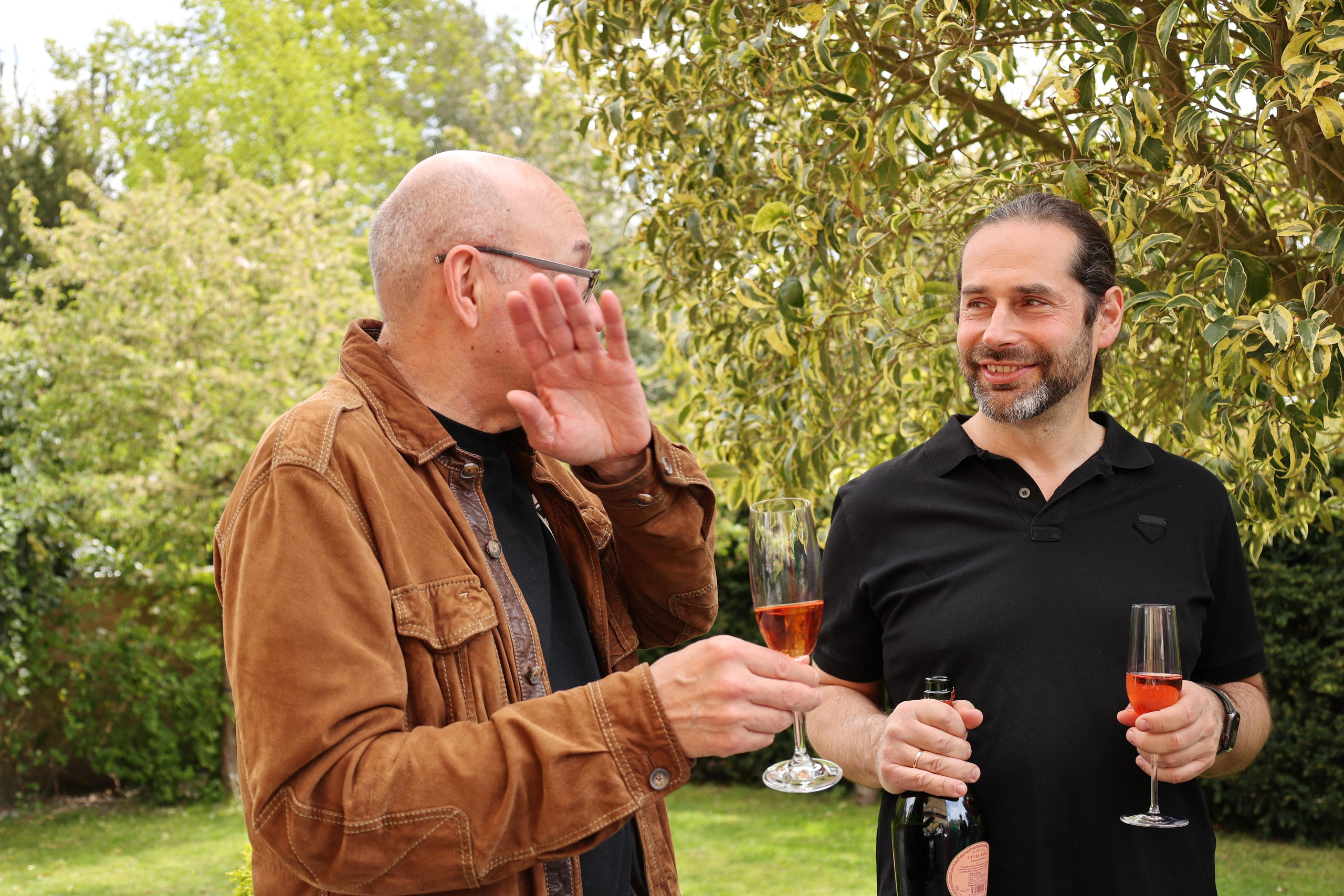 9 May, Wimbledon, London. Couples and portraits photographer Wimbledon London