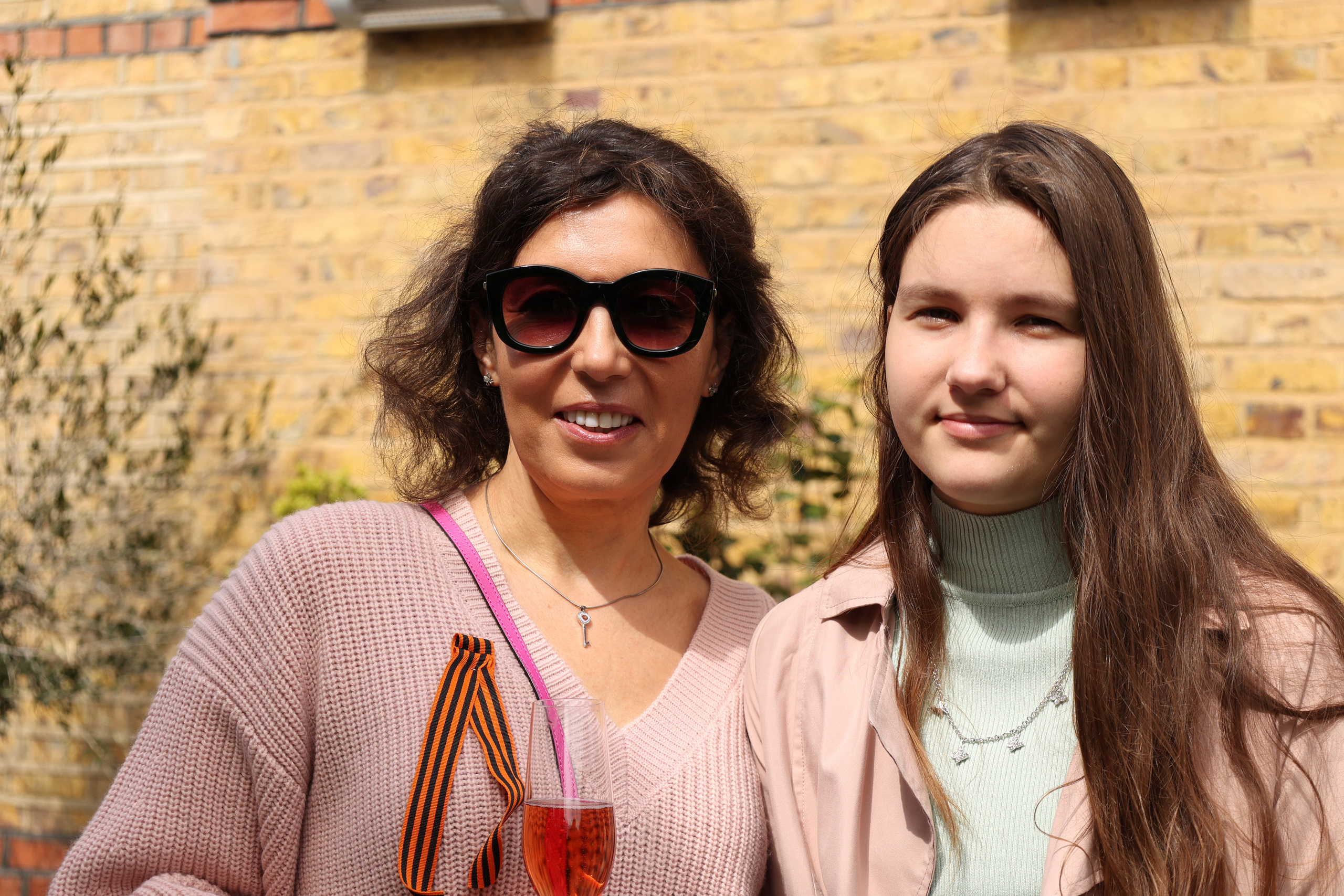 9 May, Wimbledon, London. Couples and portraits photographer Wimbledon London