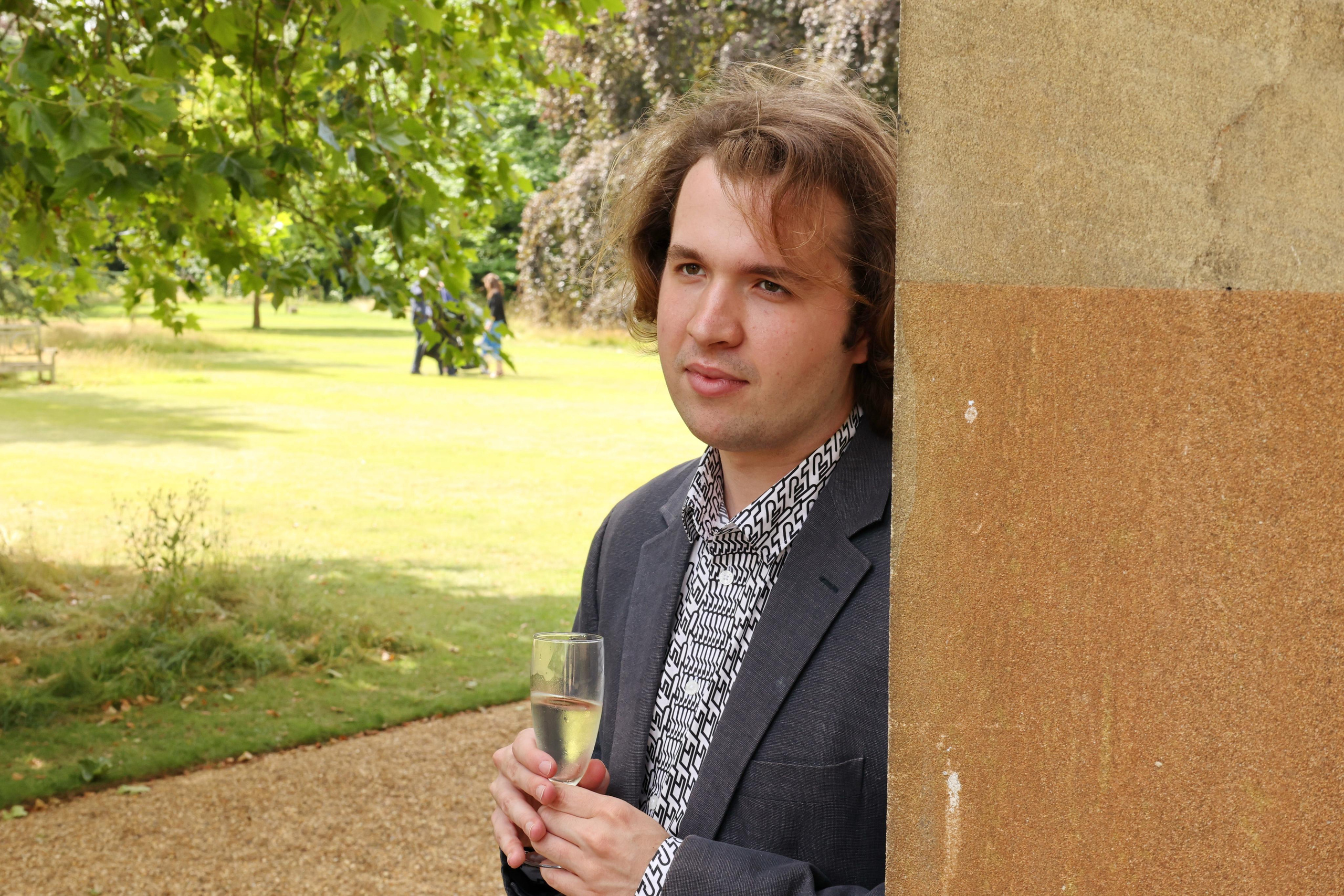 Andrei’s Graduation, Cambridge. Couples and portraits photographer Wimbledon London