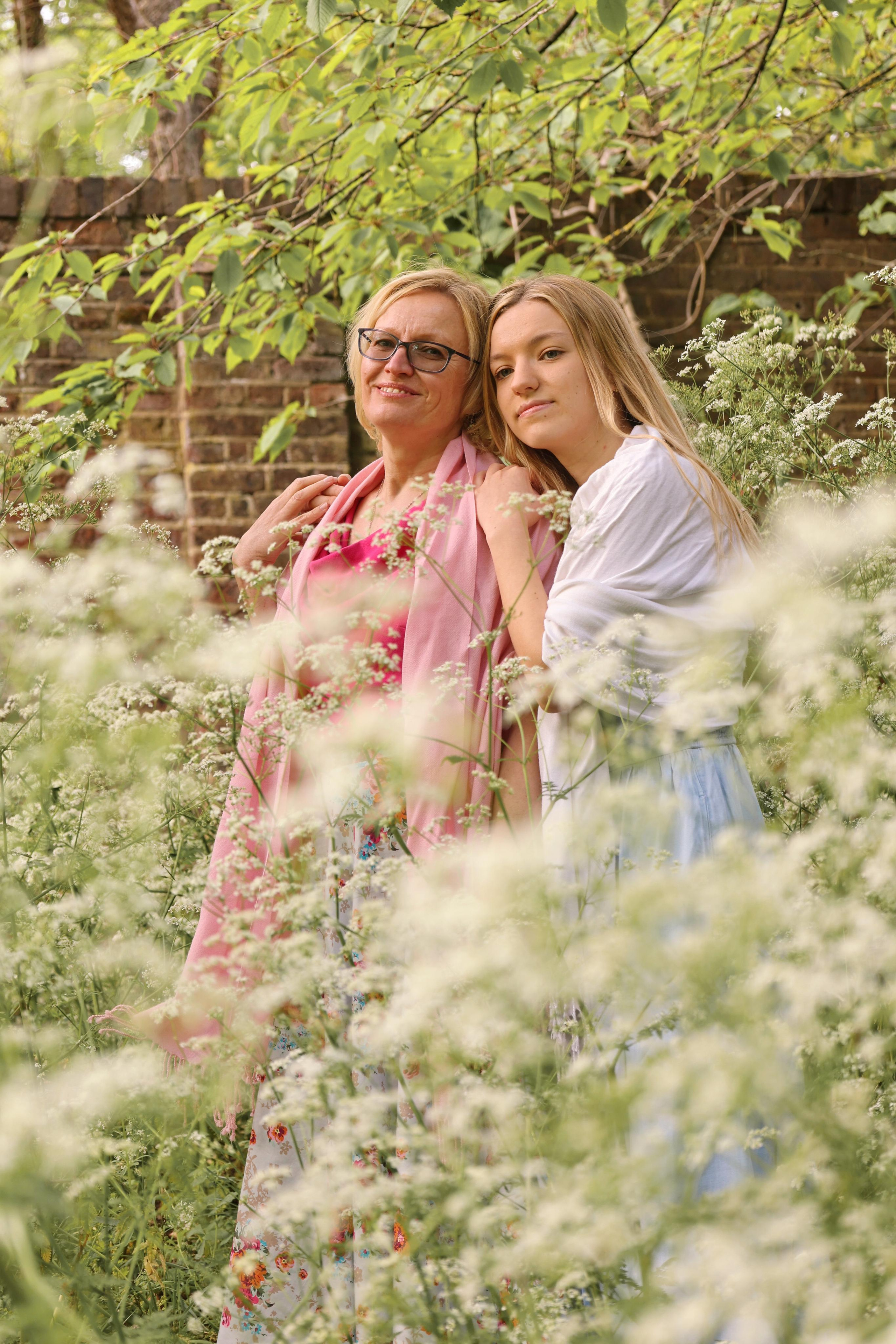 Olya and Veronica Part one, Wimbledon, Cannizaro Park. Couples and portraits photographer Wimbledon London