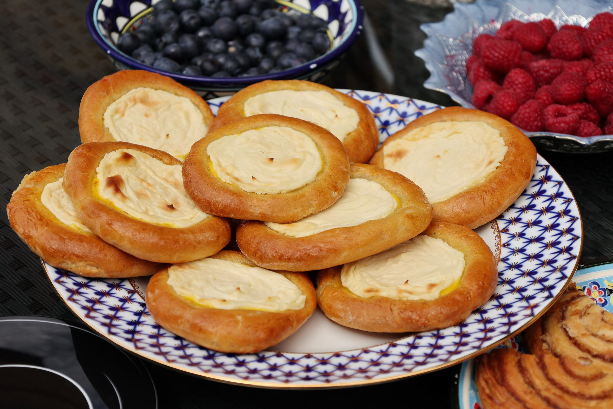 9 May, Wimbledon, London. Couples and portraits photographer Wimbledon London