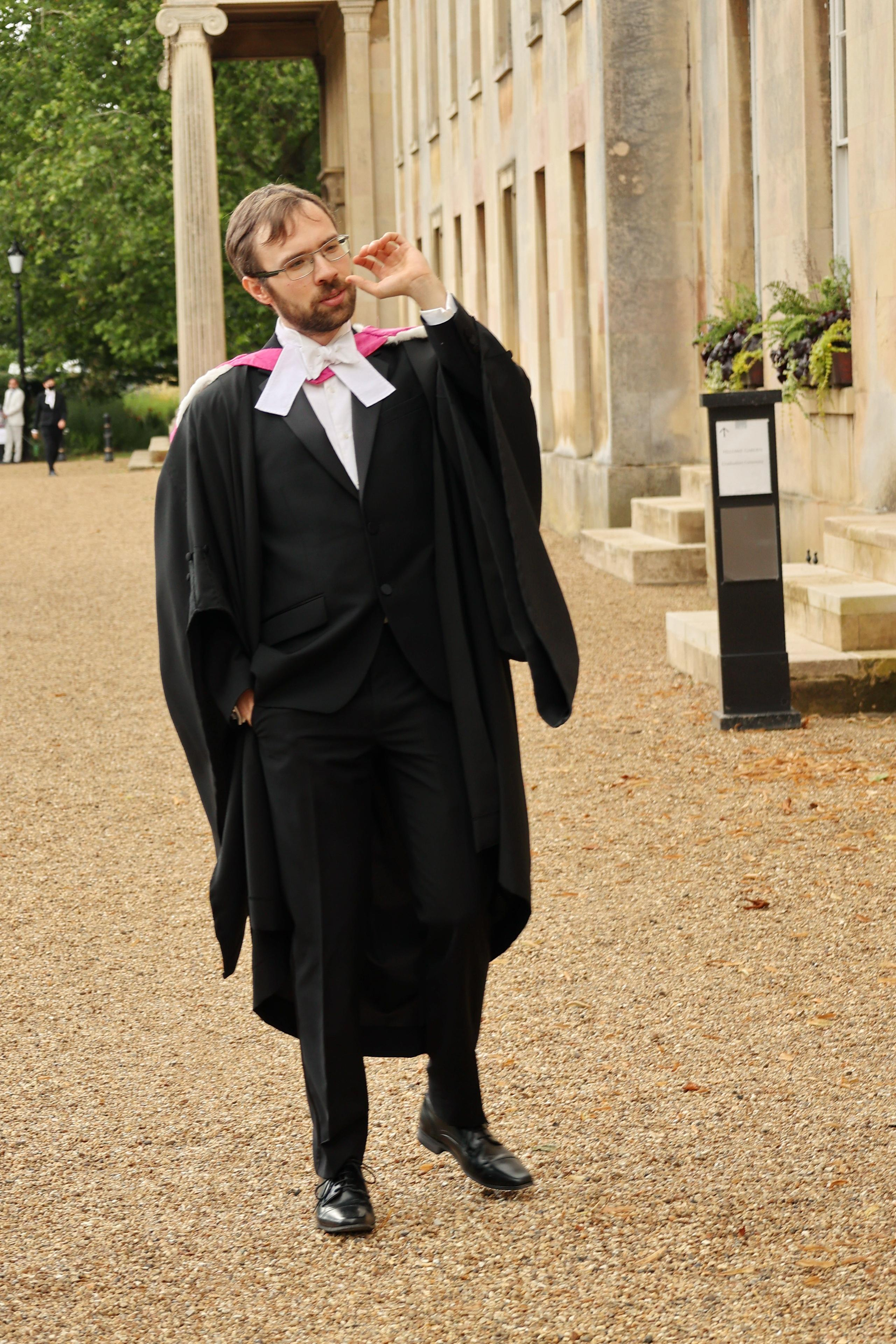 Andrei’s Graduation, Cambridge. Couples and portraits photographer Wimbledon London