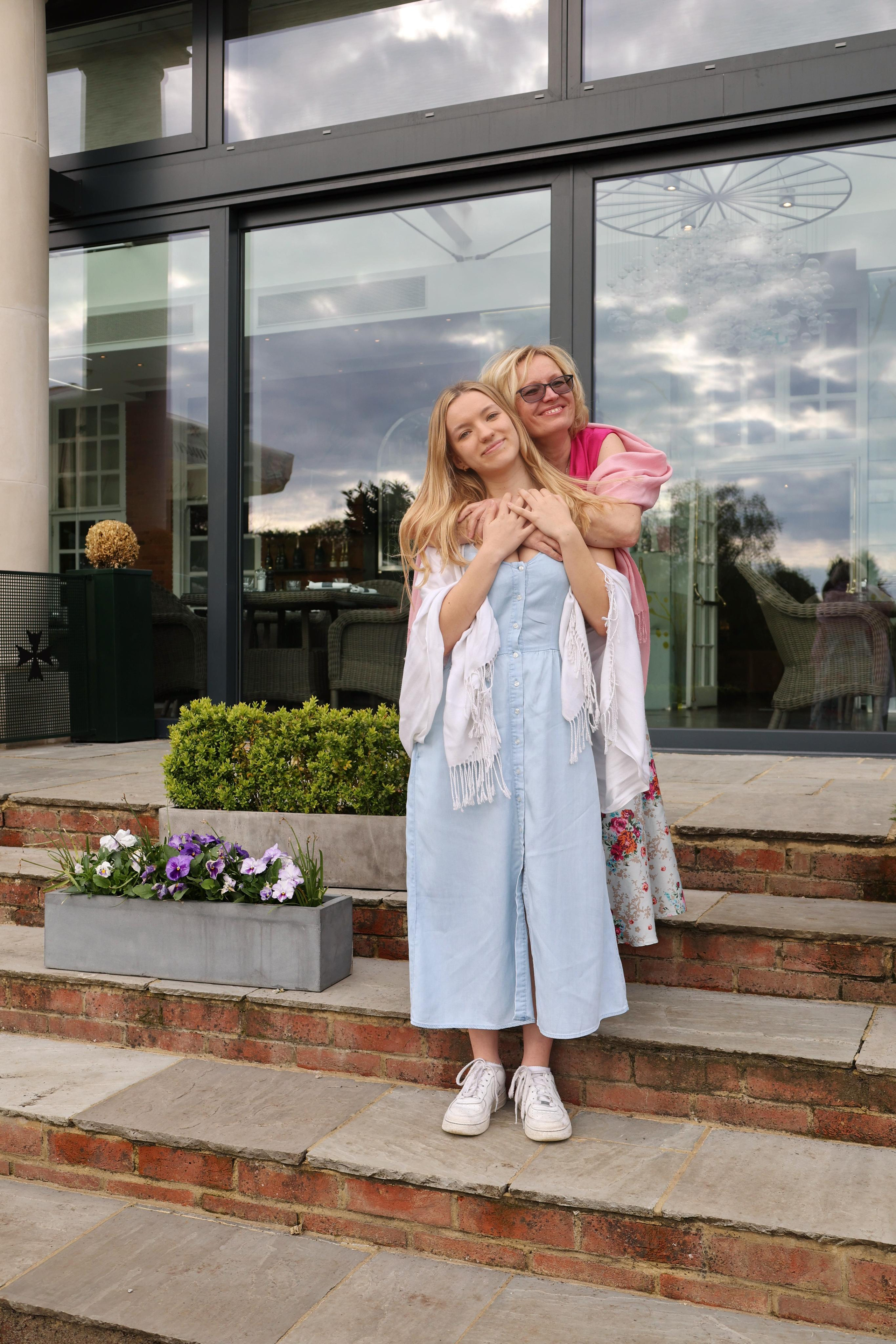 Olya and Veronica Part one, Wimbledon, Cannizaro Park. Couples and portraits photographer Wimbledon London