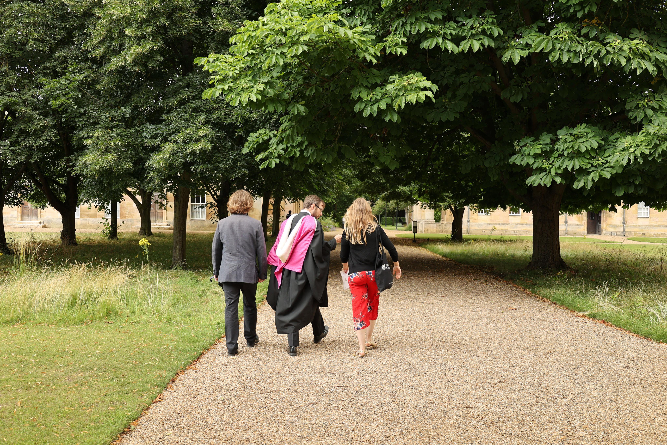 Andrei’s Graduation, Cambridge. Couples and portraits photographer Wimbledon London