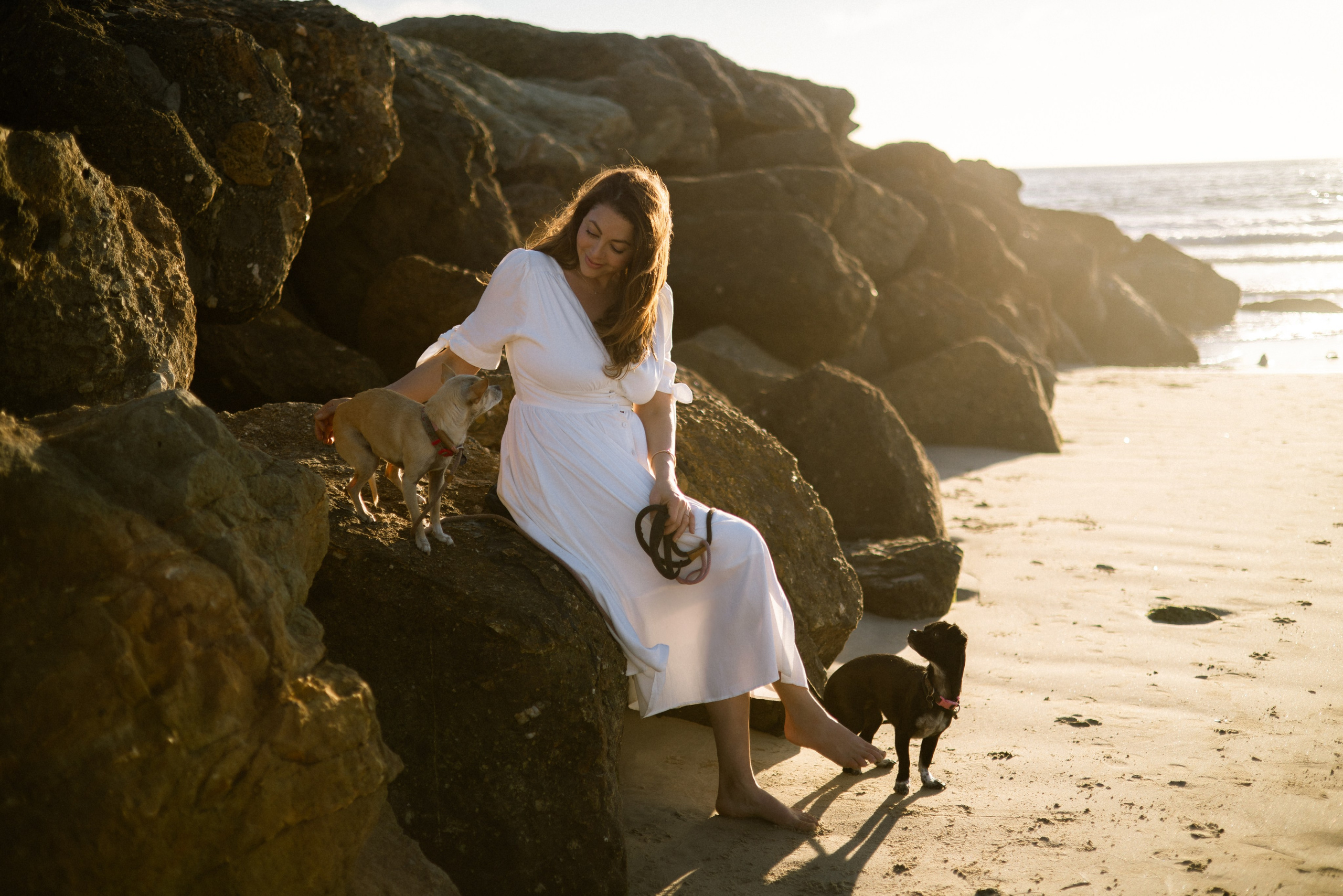Gillian, Baby & Delilah | Venice Beach. Photographer in Los Angeles. Julia Ishmuratova