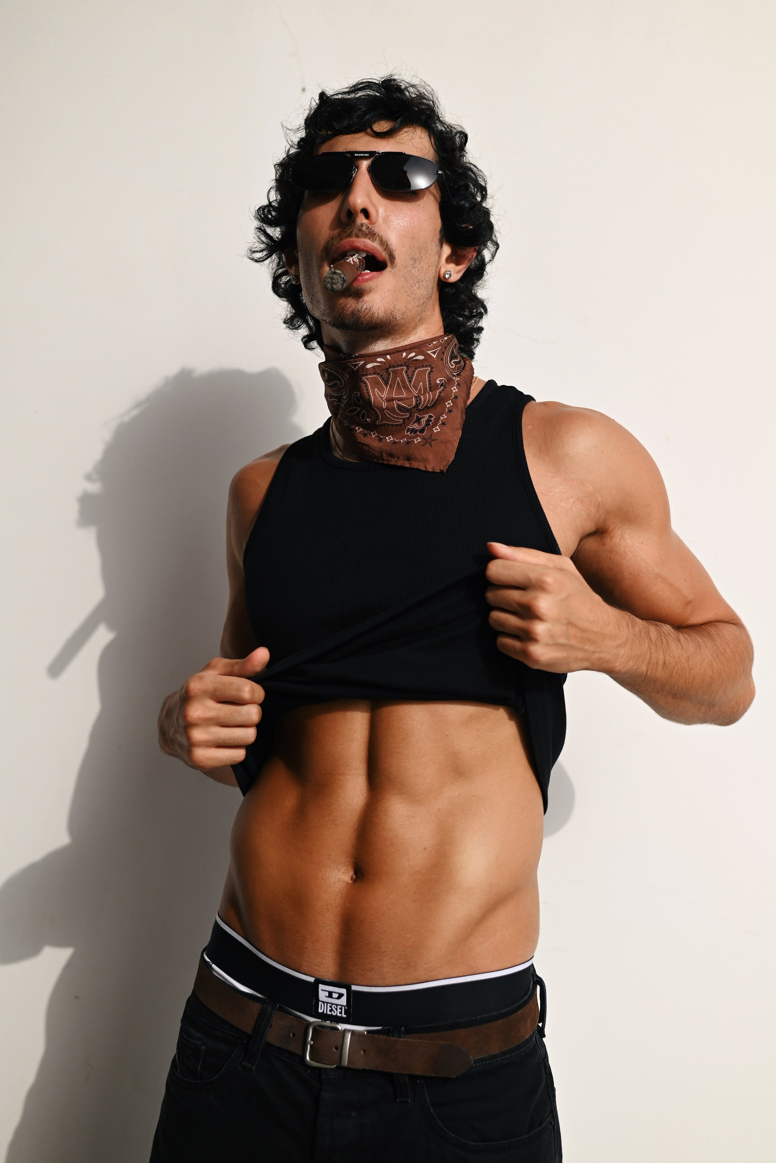 МУЖСКАЯ ПОРТЕТНАЯ СЪЁМКА. Фотограф и Reels креатор в Дубае