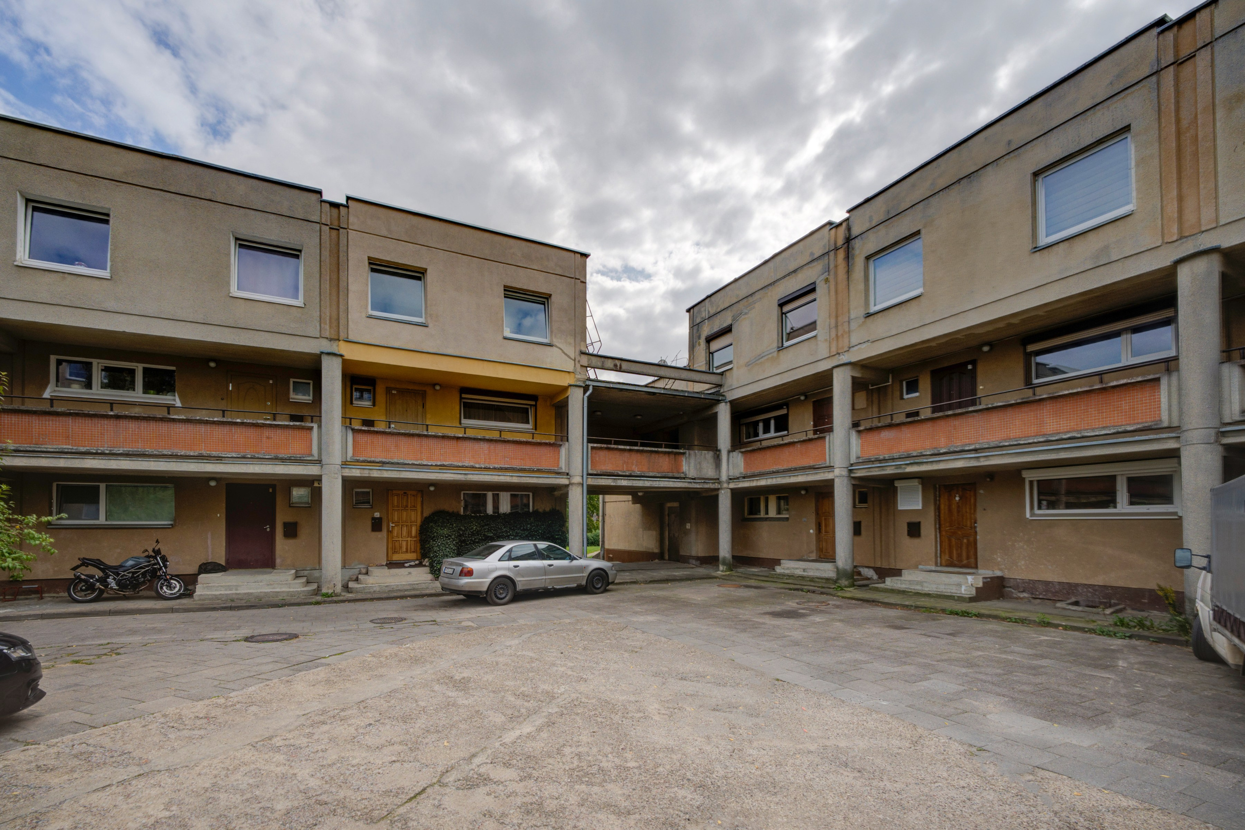 Pašilaičių 18, Vilnius. Elina Sapiega fotografė Vilniuje