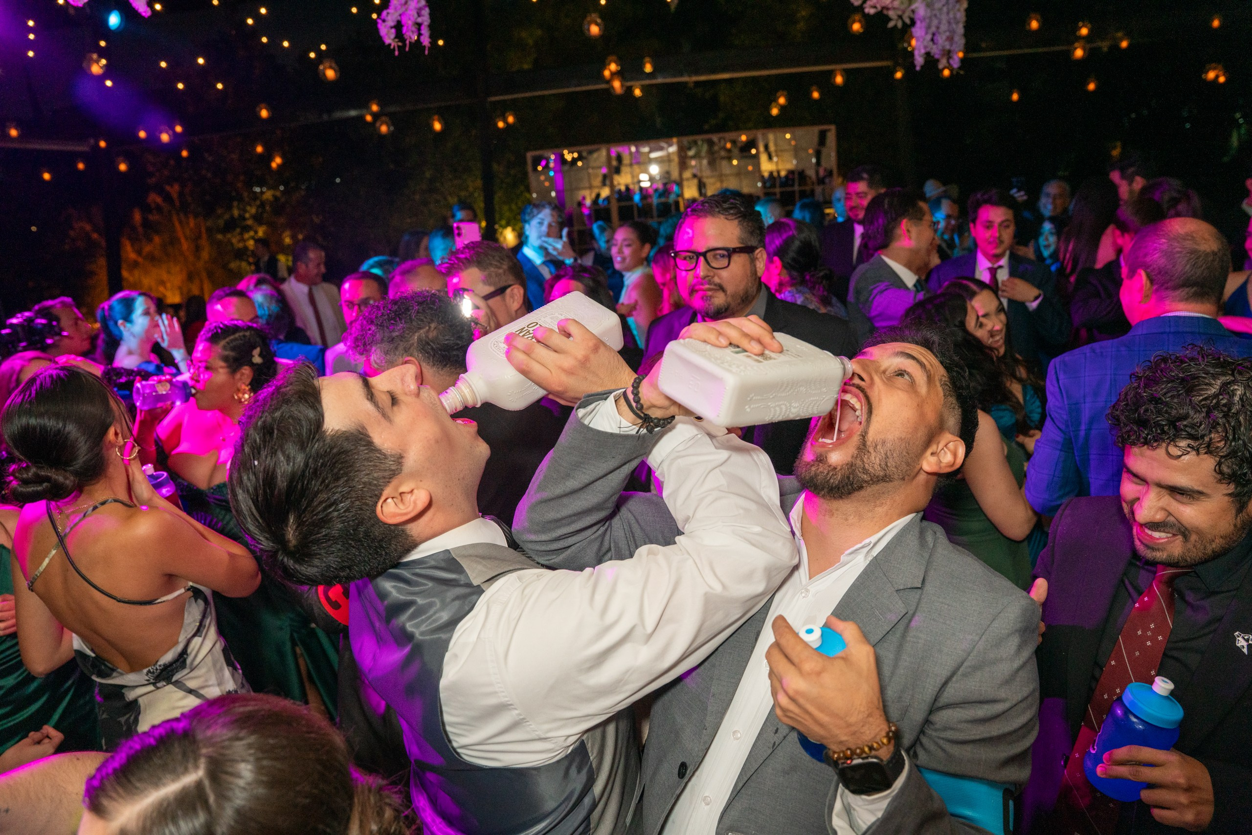 Ale & Diego | Punto Sur GDL. Elopement & Lifestyle Wedding Photographer