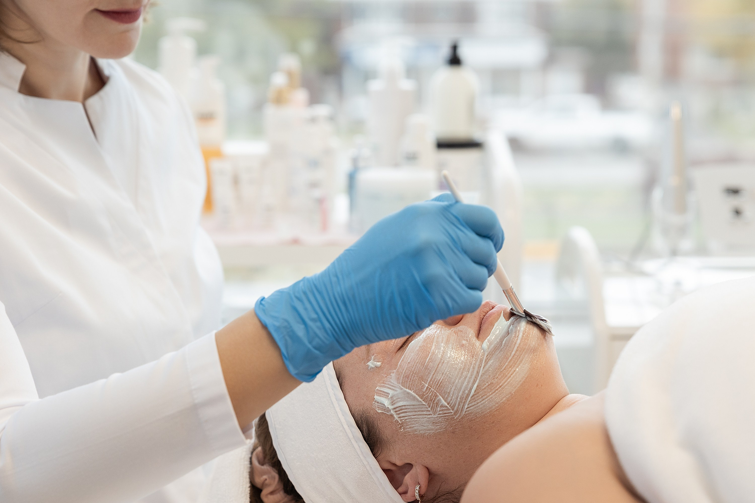 Violeta Sili, Esthéticienne/Beautician