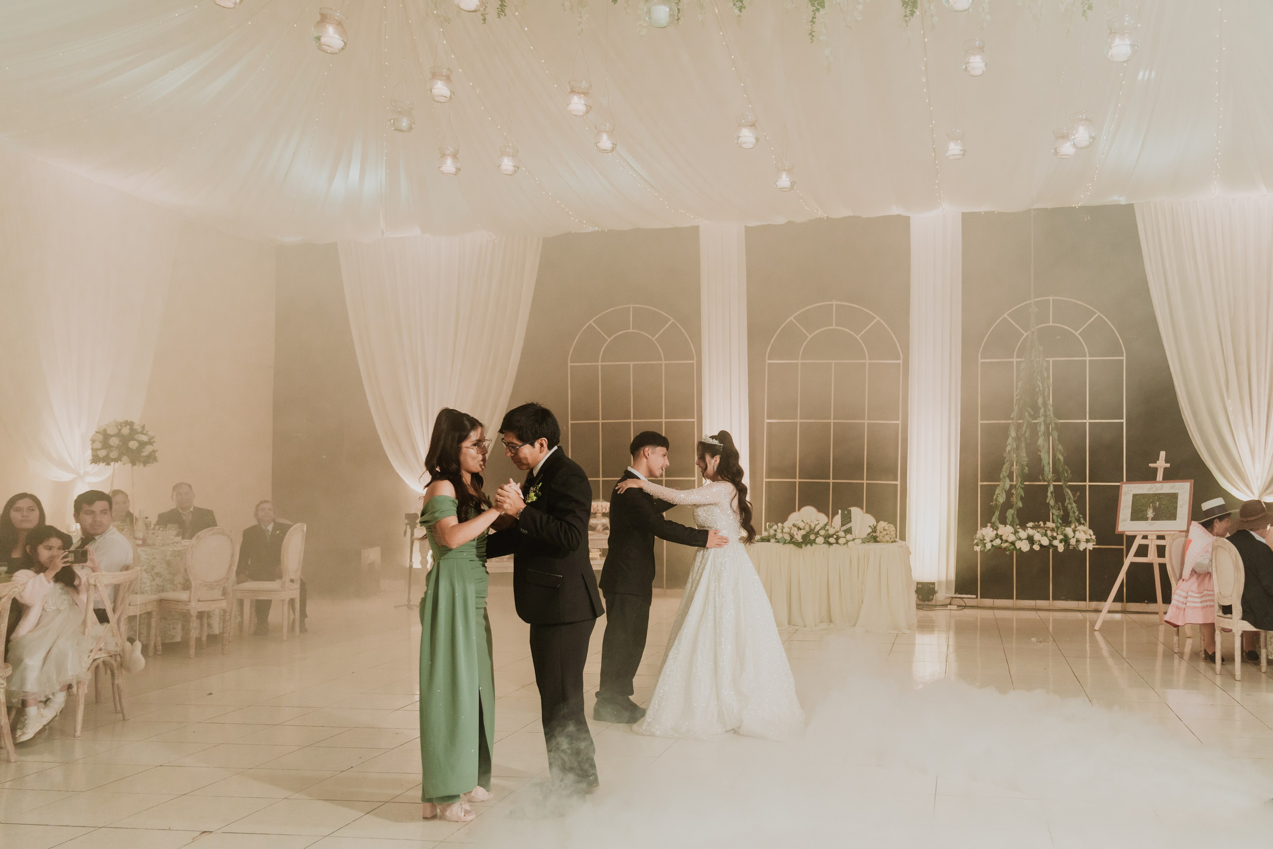 FERNANDO + MARIBEL | BODA RELIGIOSA. Studio KVTA | Fotografía y Video de Bodas en Arequipa