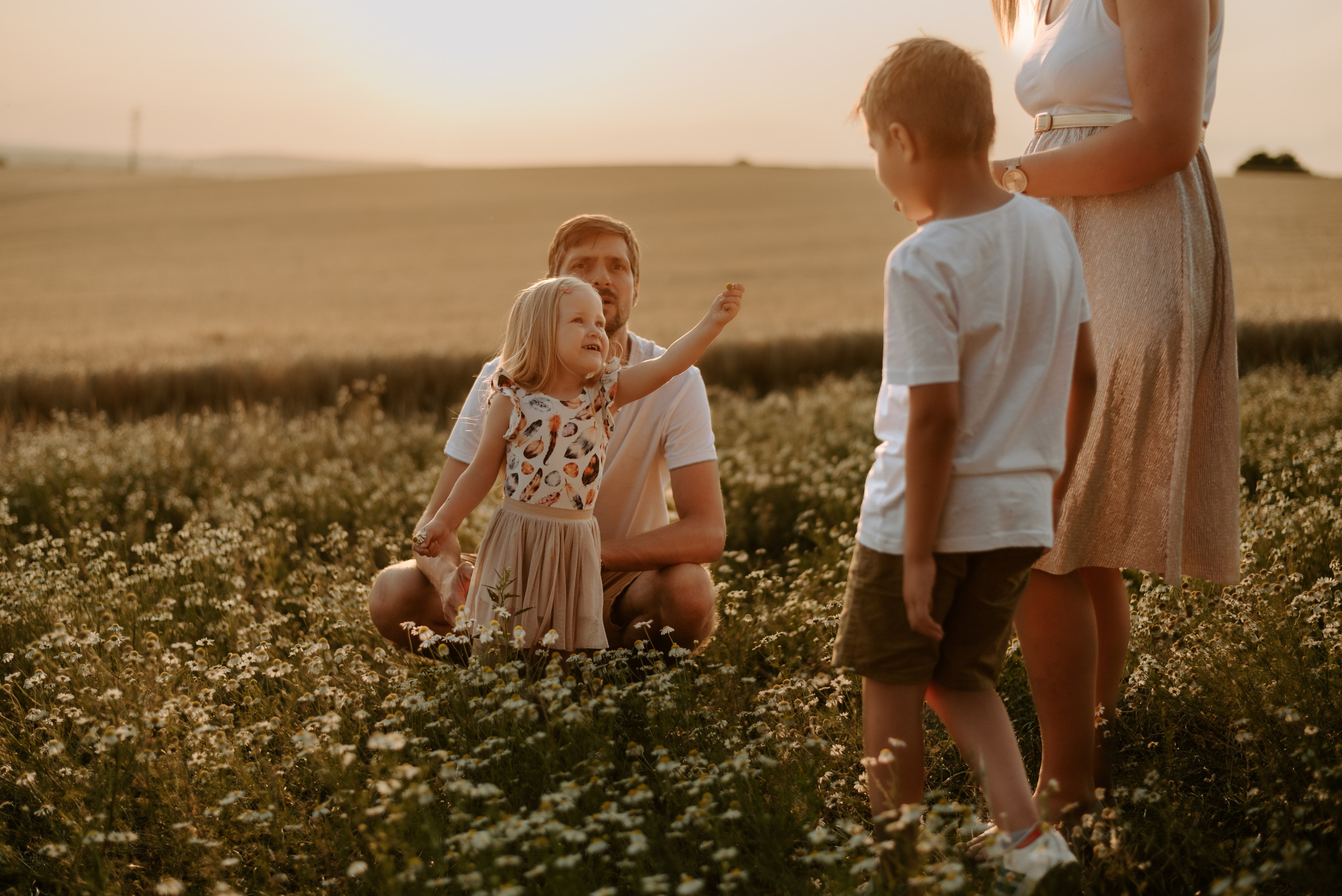 Lucka and family. Lifestyle, wedding and family photographer