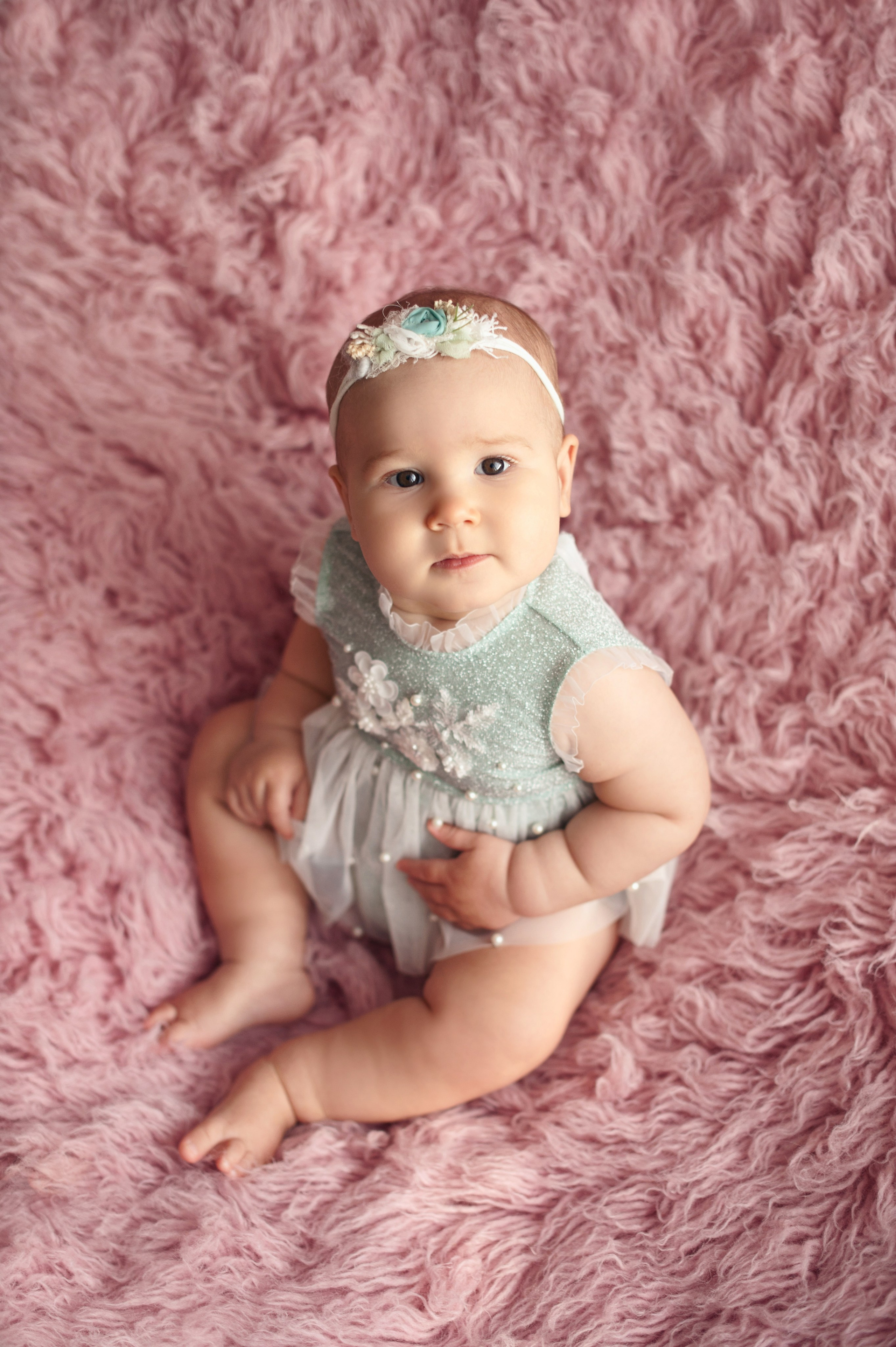 Bebés de 3 a 11 meses. Https://newbornphoto.wfolio.pro/me