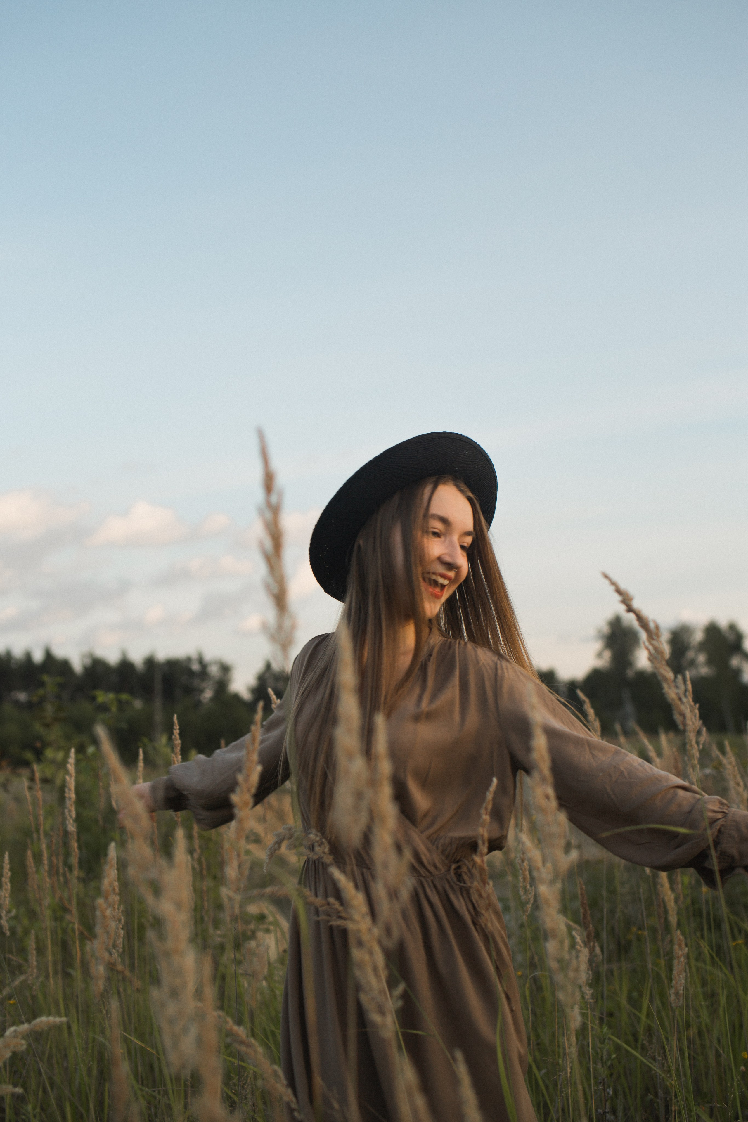 Nikita and Luba. Siblings. Photographer Vladmir Gladkov