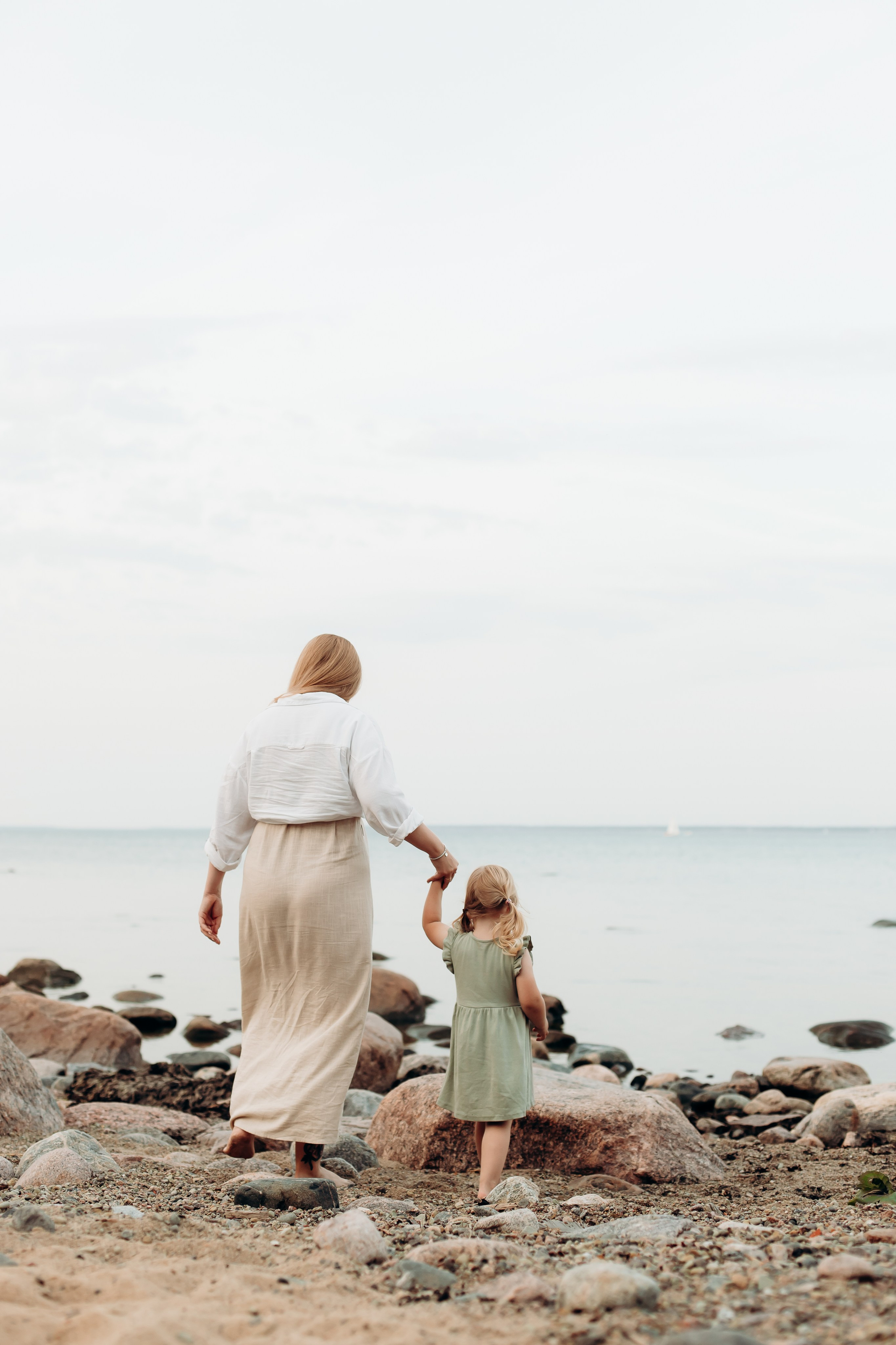 Эвелин, Иван, Саша и Эван. Главная