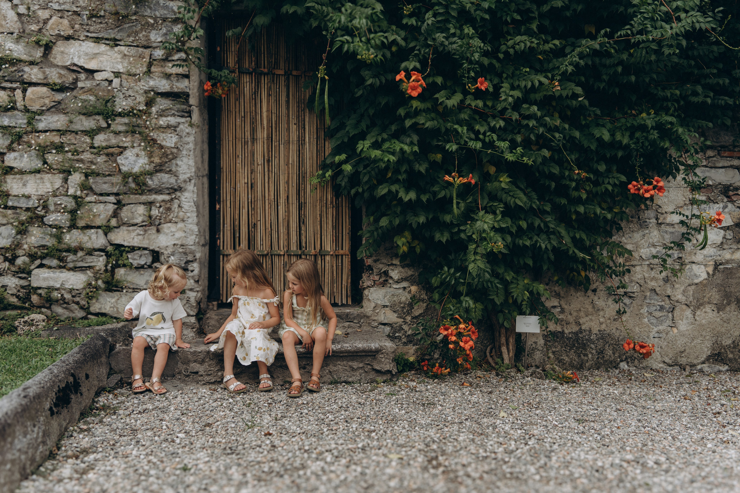 Family moments in Como Lake. PHOTOGRAPHER IN ITALY