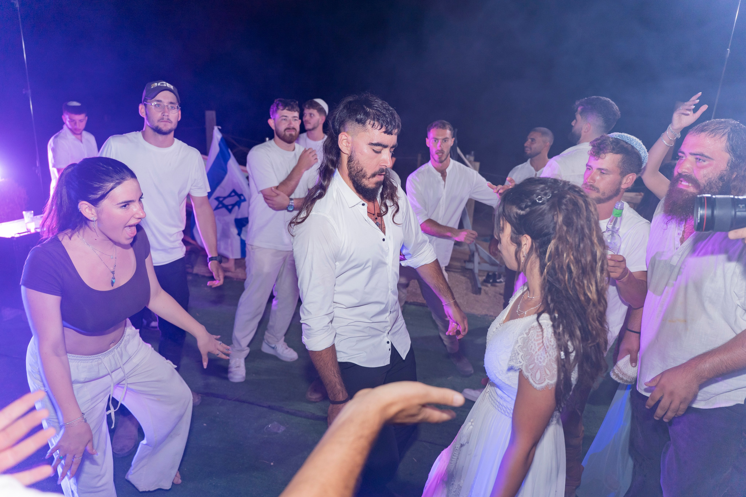 אביה ואחיה. יוסף מזרחי צילום חתונה, ברית וזוגיות. צלם מקצועי שאוהב להוציא אתכם הכי יפים ברגעים הכי מרגשים