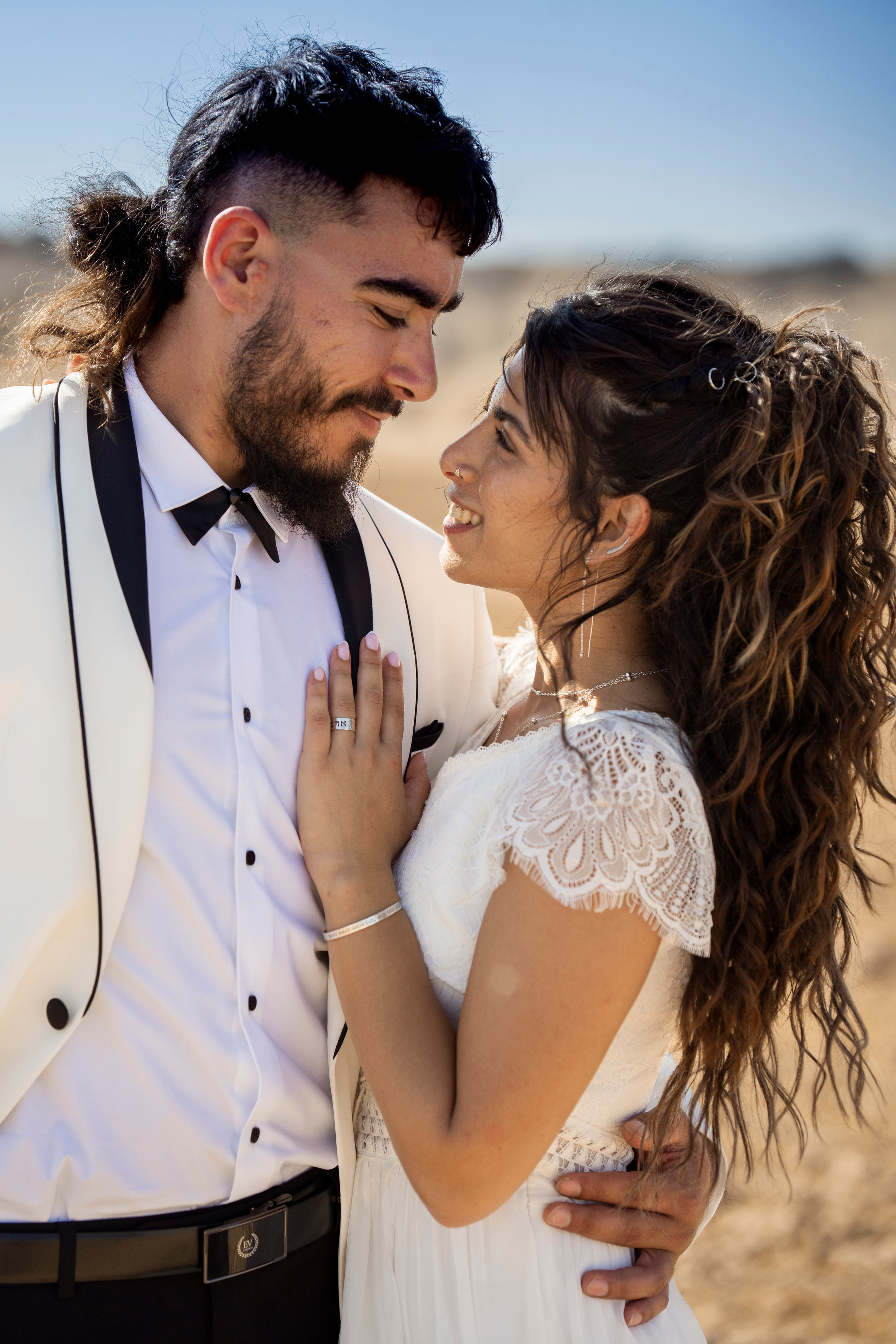 אביה ואחיה. יוסף מזרחי צילום חתונה, ברית וזוגיות. צלם מקצועי שאוהב להוציא אתכם הכי יפים ברגעים הכי מרגשים