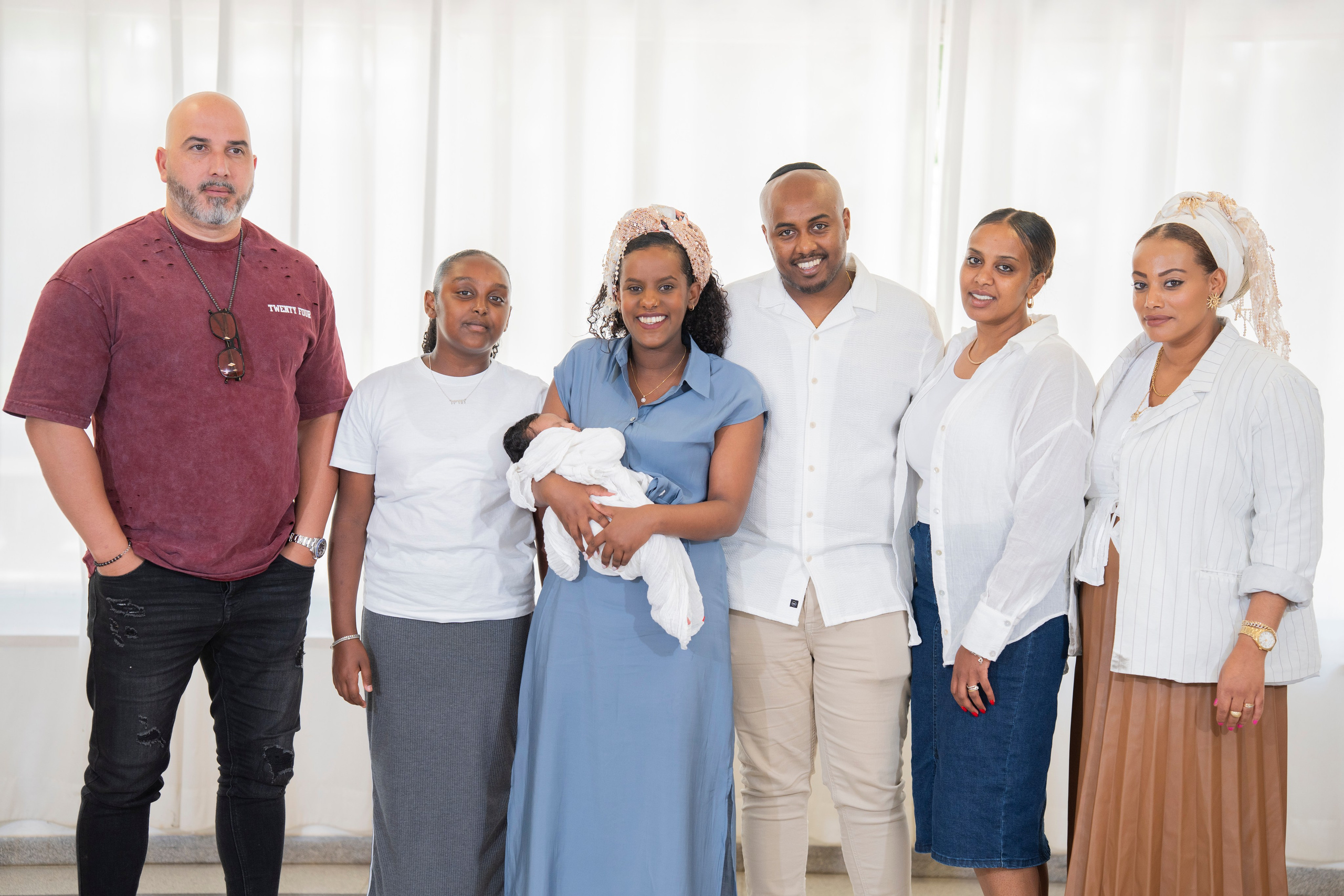 משפחת סלומון. יוסף מזרחי צילום חתונה, ברית וזוגיות. צלם מקצועי שאוהב להוציא אתכם הכי יפים ברגעים הכי מרגשים