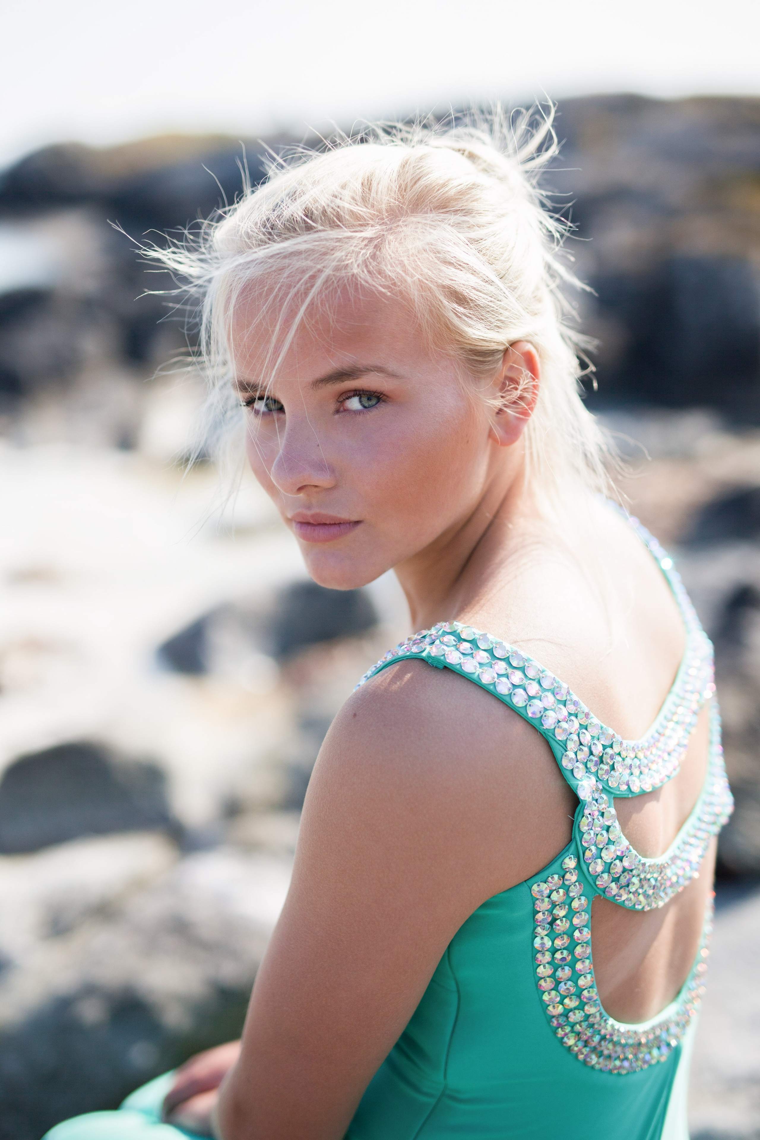 Norwegian coast. Family and real state photographer in Haugesund Dina Vikra