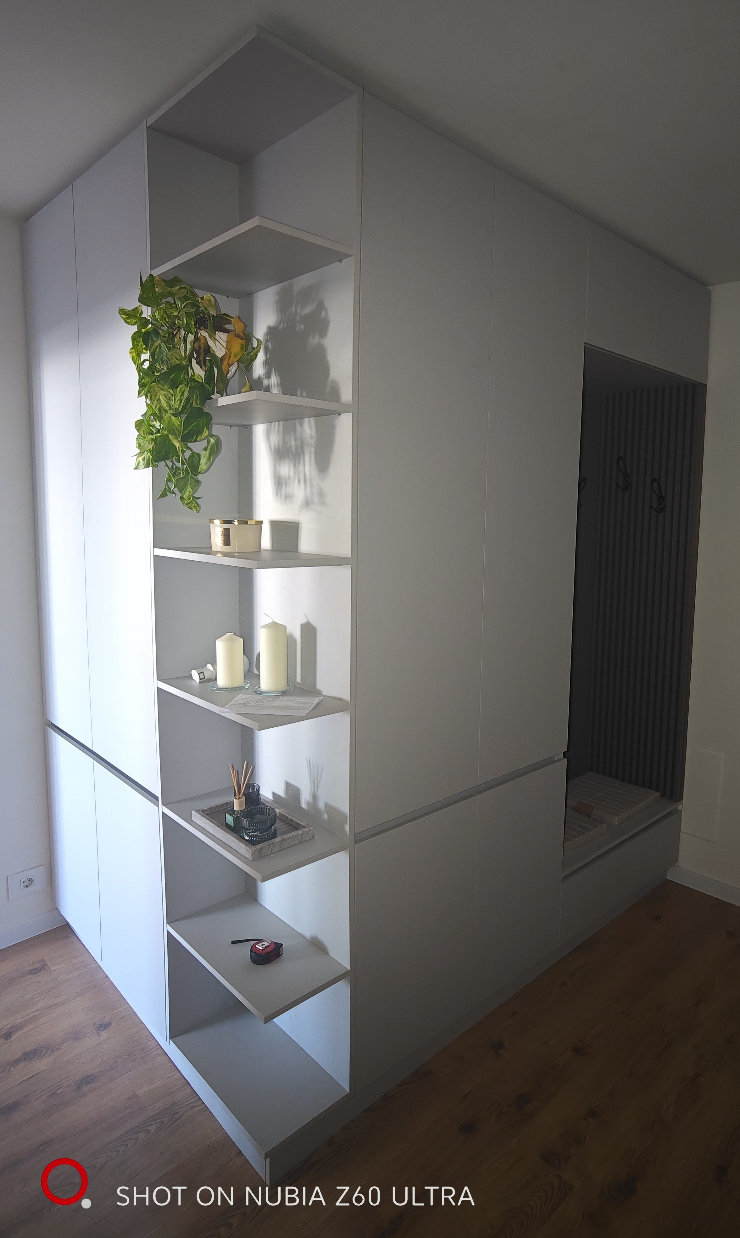 Cuier. Furniture Alexandru Turcu