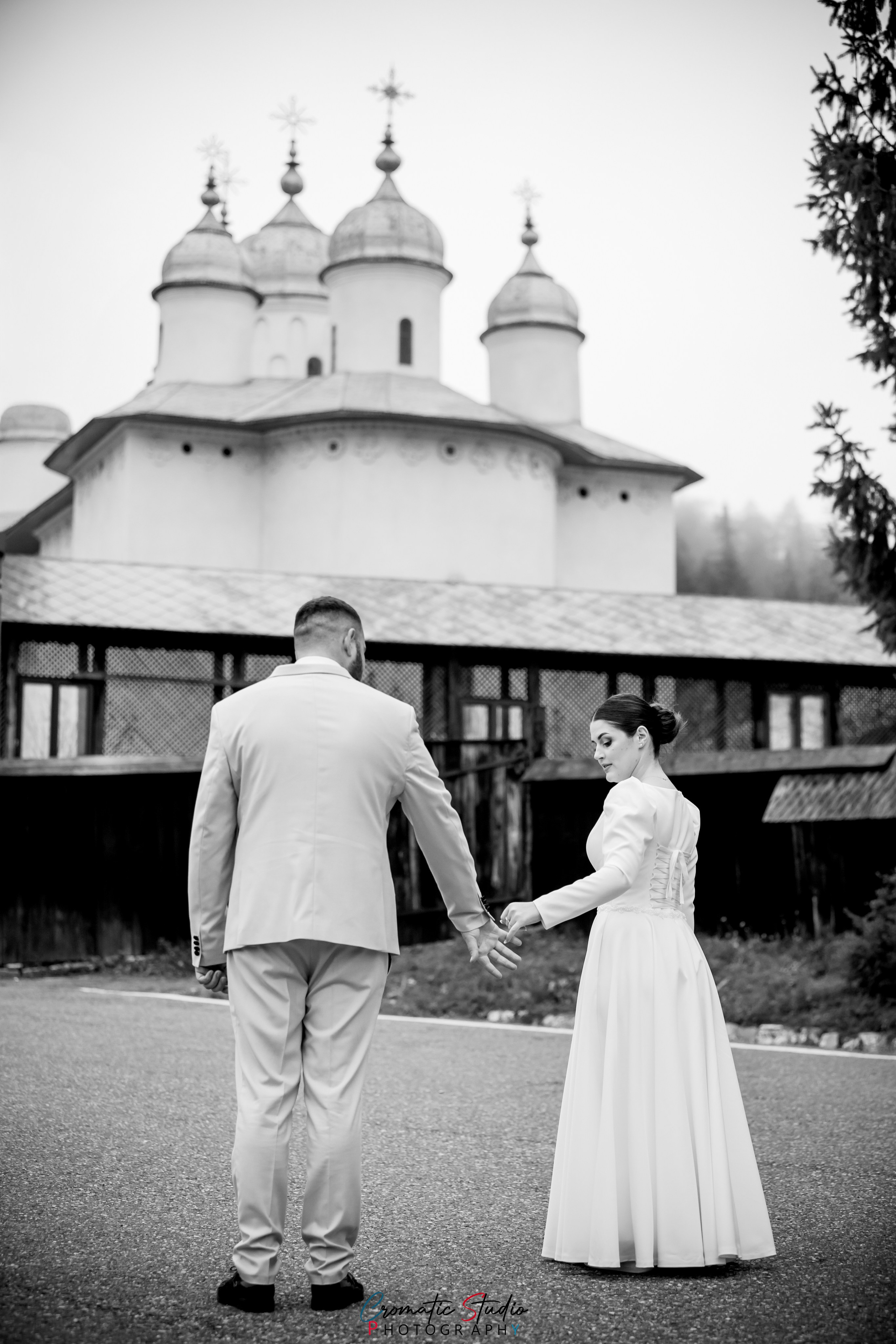 Nunta. Cromatic Studio — Fotograf de nuntă în Târgu Jiu. Emoții reale, povești autentice și amintiri create cu pasiu