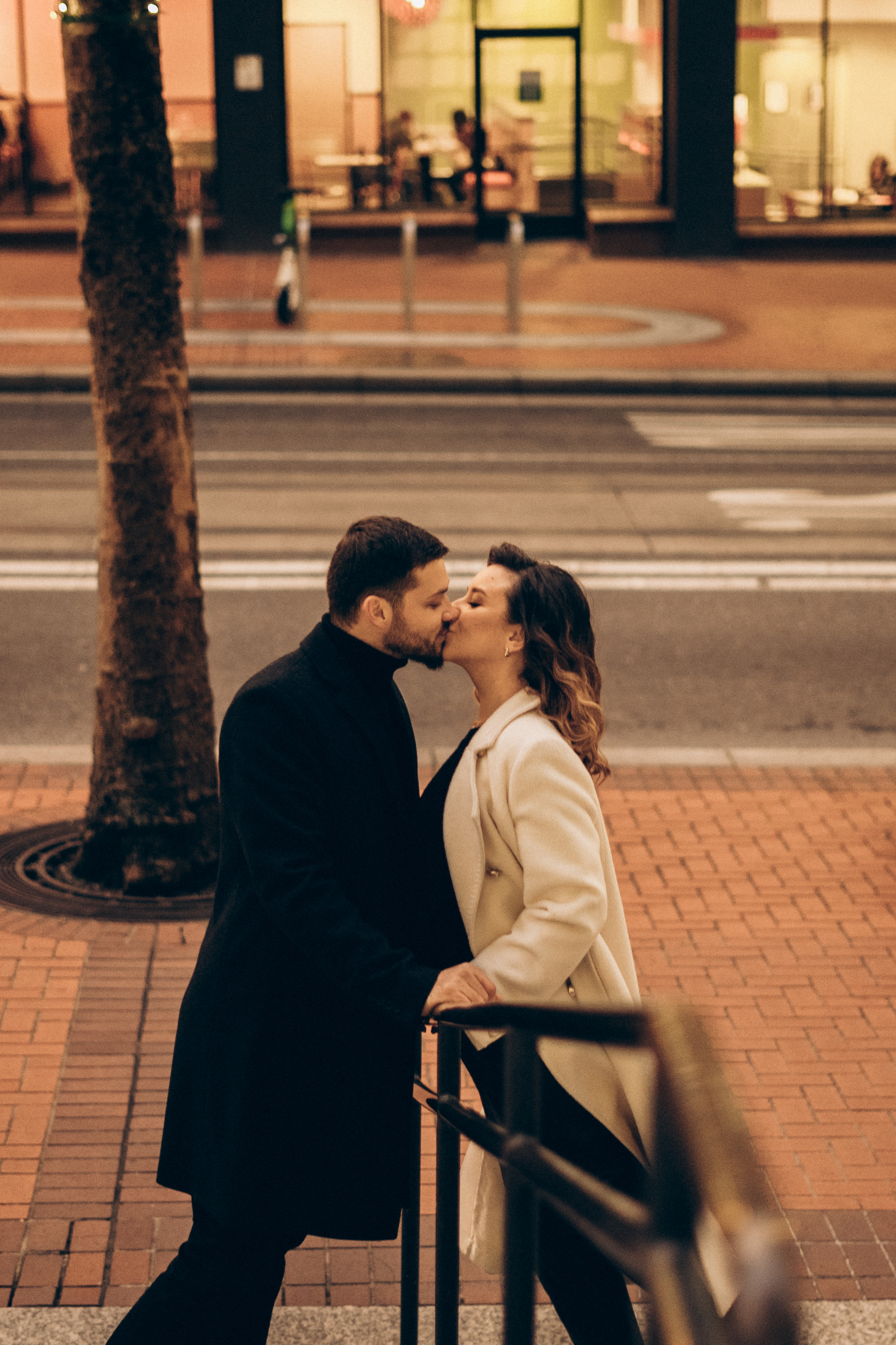 Karina & Philipp. Wedding, family and portrait photographer in Portland