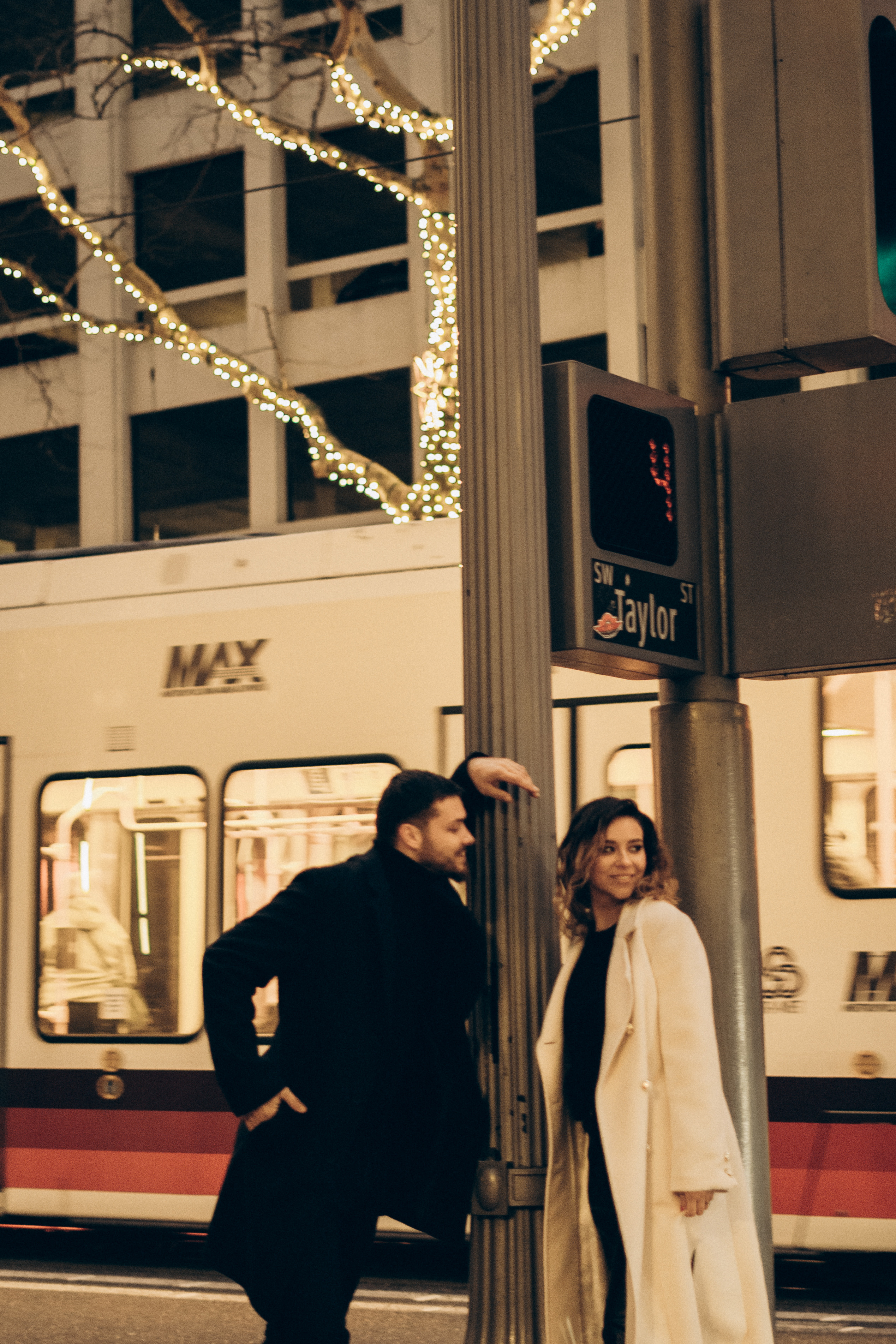 Karina & Philipp. Wedding, family and portrait photographer in Portland